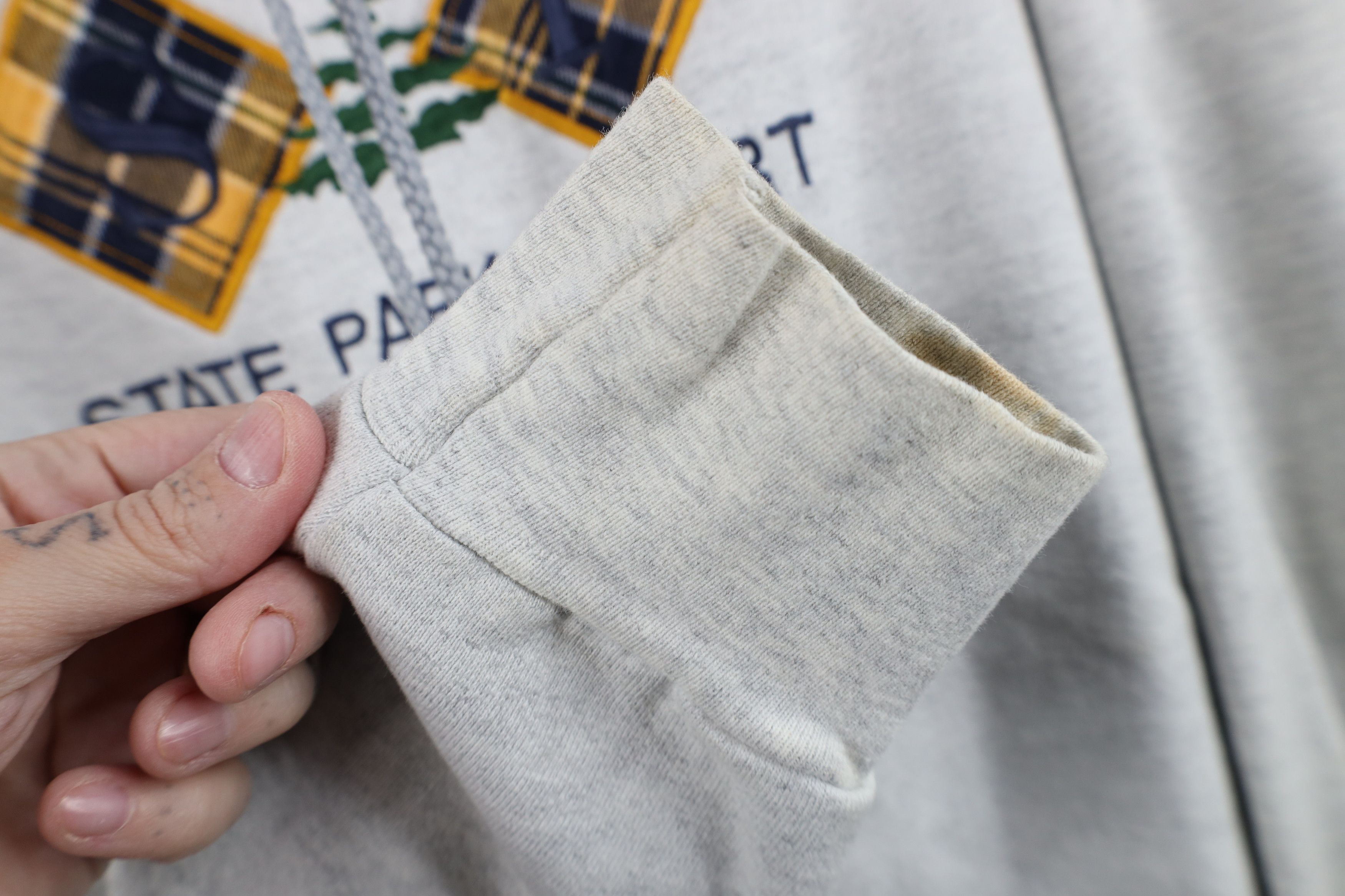 Vintage 90s Streetwear Park Resort Hoodie Sweatshirt USA