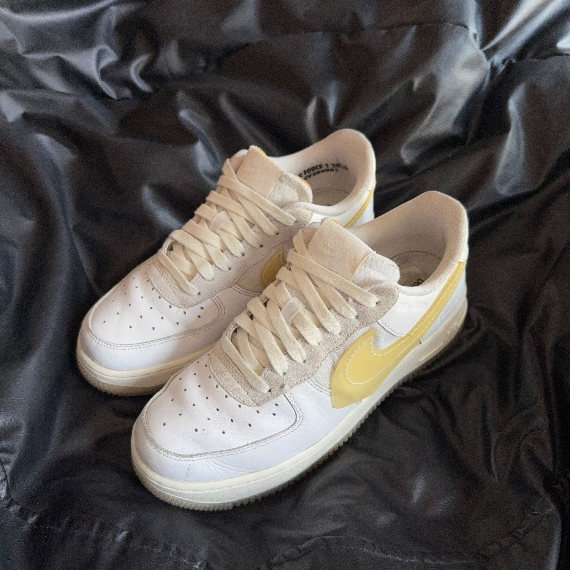 Other White Lowtop Sneakers 39 Men Size US 6.5 / EU 39-40 - 1 Thumbnail