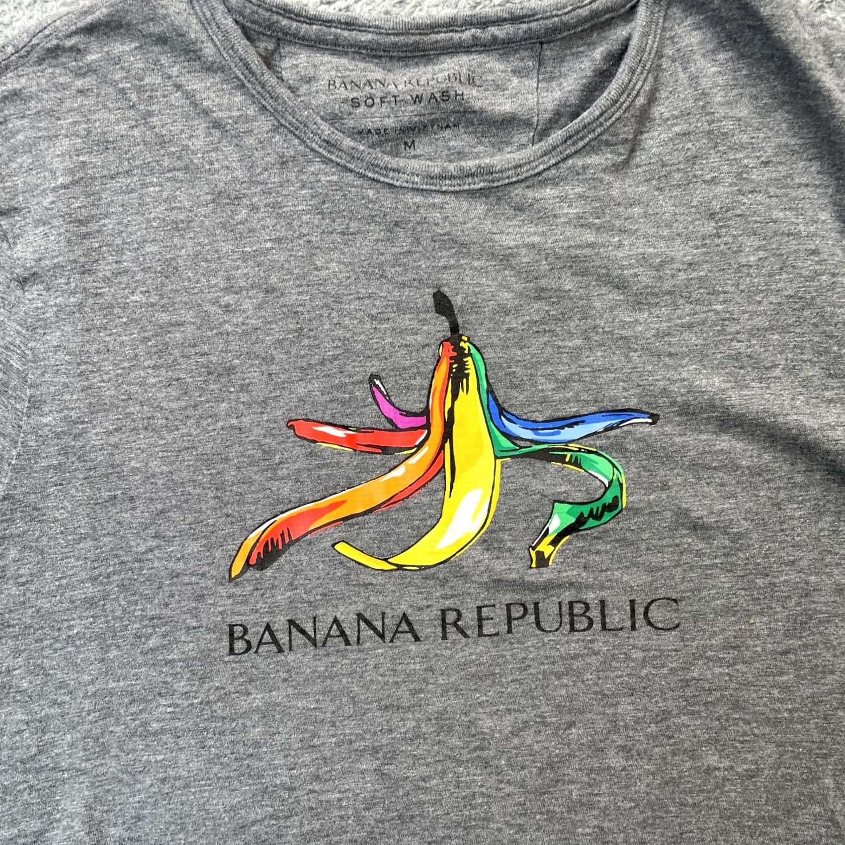 Banana Republic Banana Republic Shirt Womens Medium Gray Graphic Print Logo Soft Wash Casual City Classic Size M / US 6-8 / IT 42-44 - 3 Thumbnail