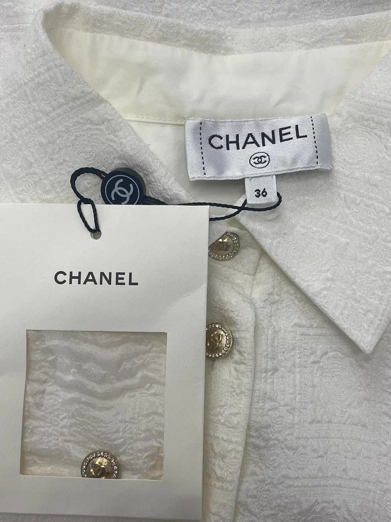 Chanel Chanel 26C early spring vacation white silk jacquard off-s Size XS / US 0-2 / IT 36-38 - 4 Thumbnail