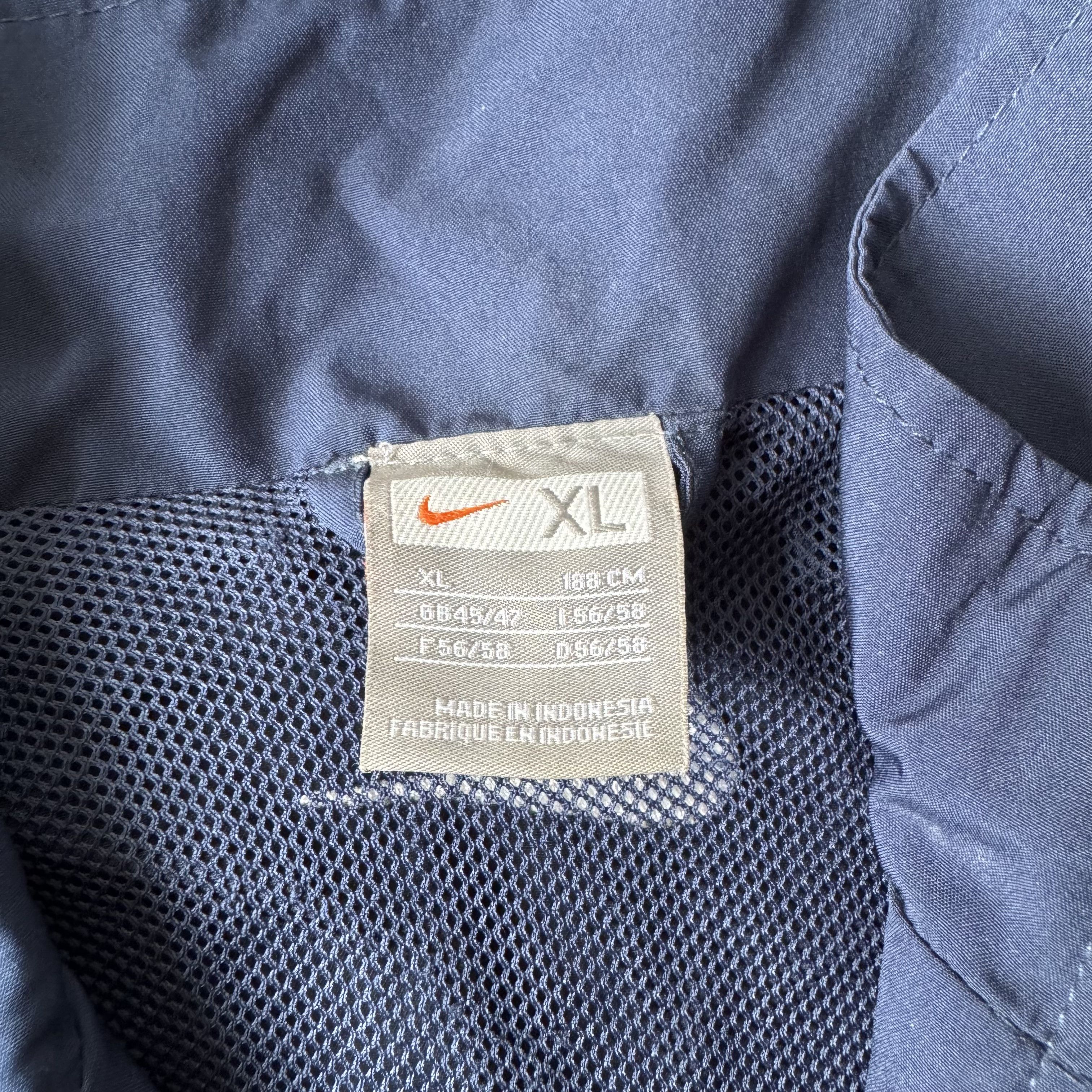 Nike Nike Vintage Nylon Track Boxy Oversize Jacket Windbreaker Size US XL / EU 56 / 4 - 6 Thumbnail
