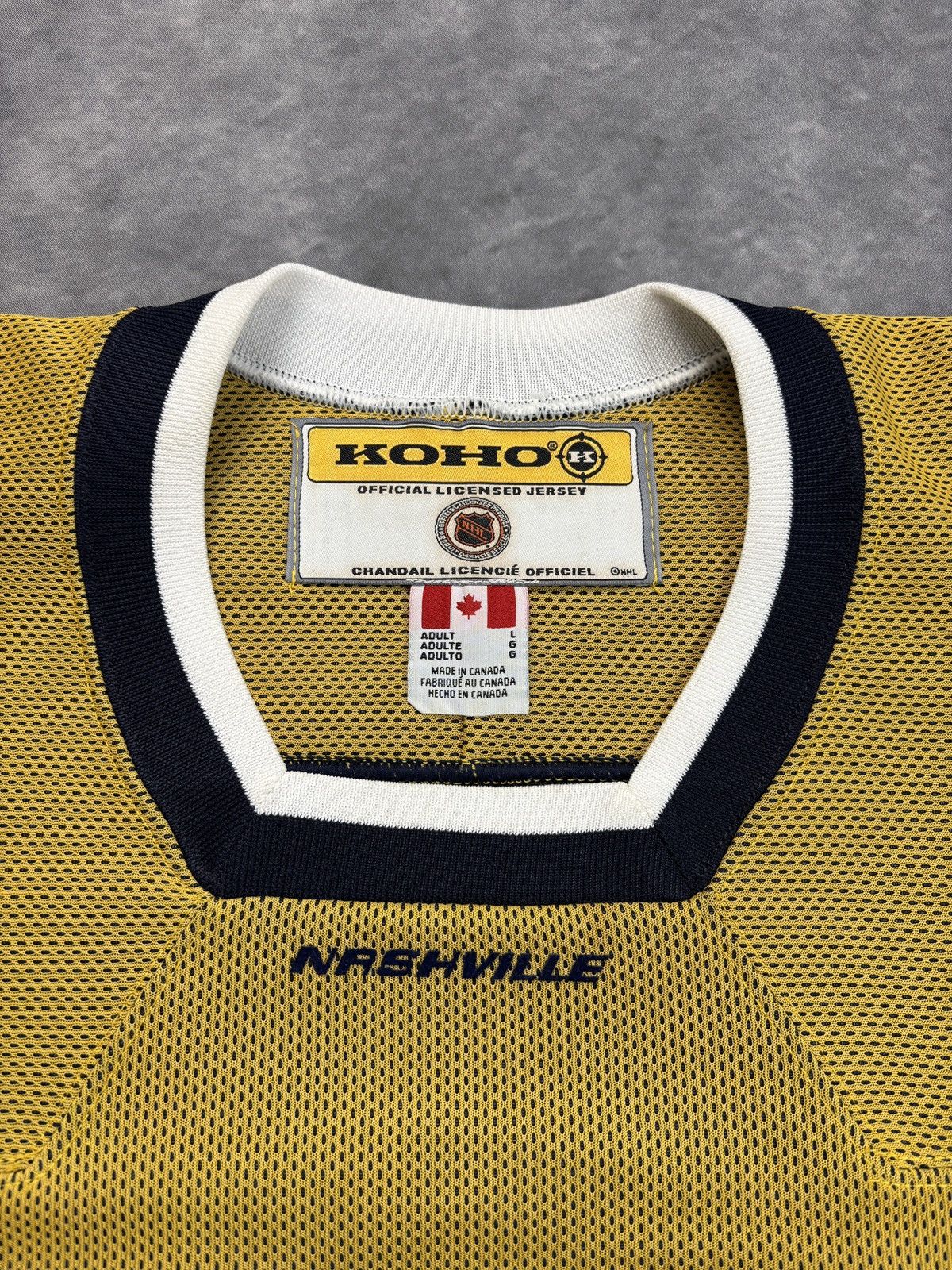 NHL Vintage Nashville Predators Hockey Jersey 2000-01 90s Patch Size US L / EU 52-54 / 3 - 6 Thumbnail