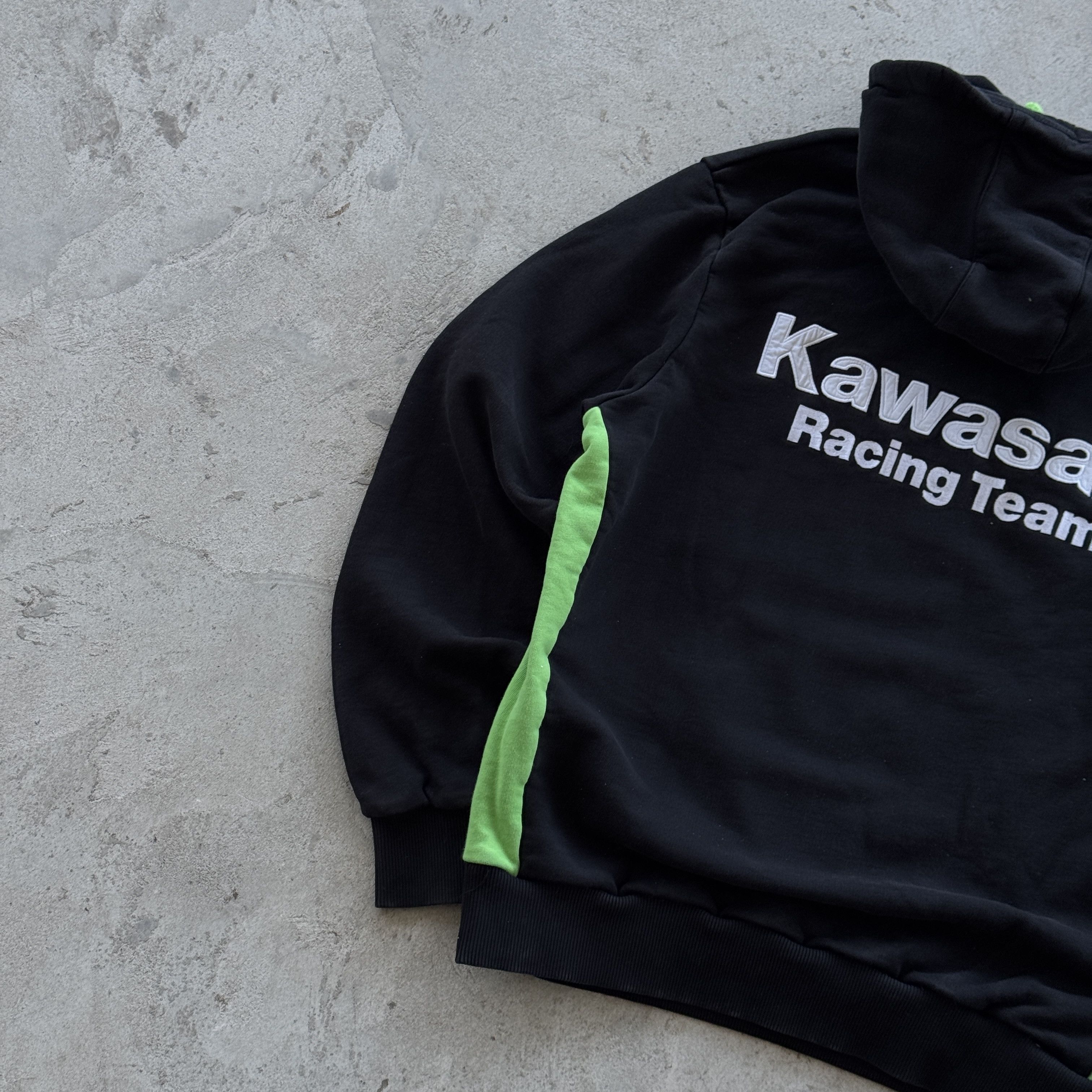 Vintage Vintage Kawasaki Genuine Apparel Hoodie Racing Team Size US L / EU 52-54 / 3 - 7 Thumbnail