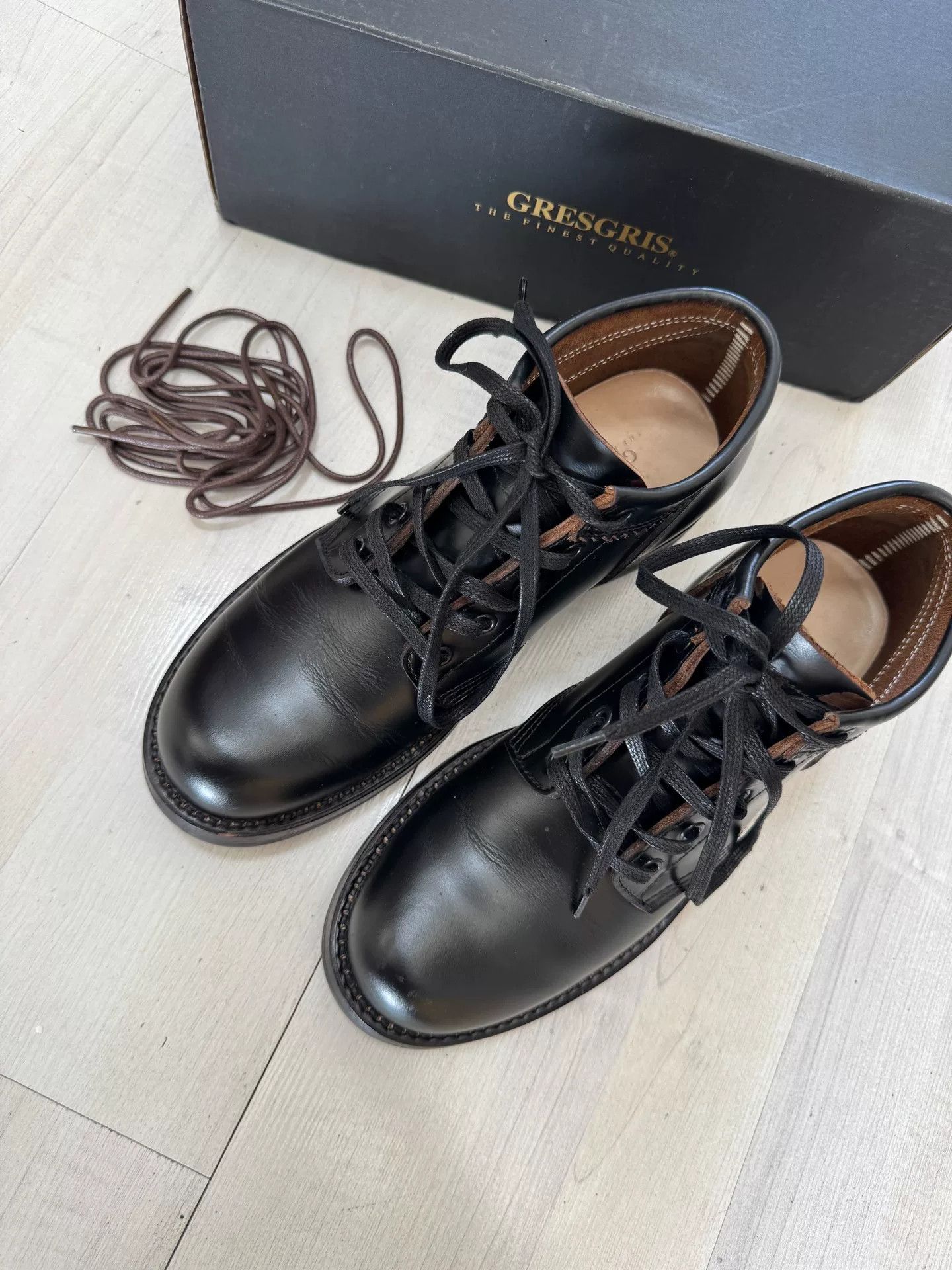 Patagonia GRE A01 Goodyear Retro Low-Top Work Boots Size US 8 / EU 41 - 1 Thumbnail
