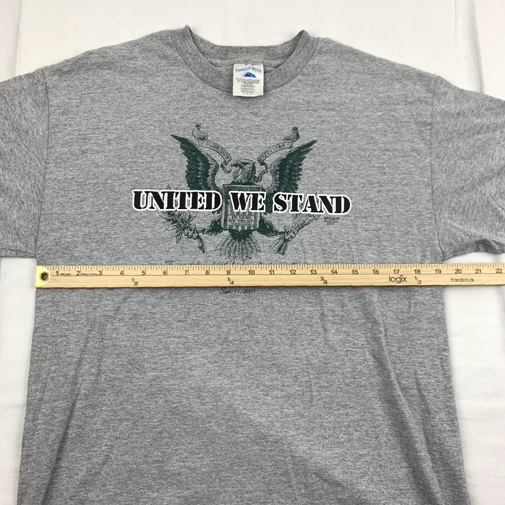 Vintage VINTAGE United We Stand T Shirt Adult Large Gray USA September 11 9/11 American Mens L Size US L / EU 52-54 / 3 - 7 Thumbnail