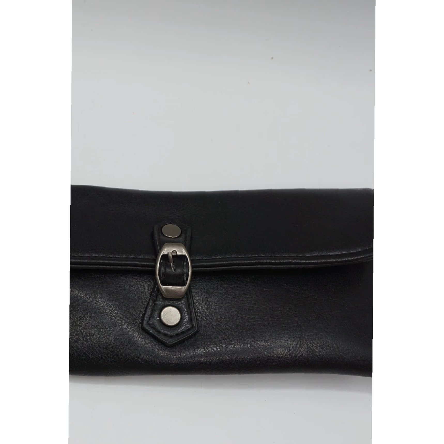 Victoria's Secret VINTAGE Victoria’s Secret Black Leather Wallet Wristlet Clutch Moto Y2K Pink Liner Wallet Wristlet in good condition Mens Women Girls Boys Size ONE SIZE - 2 Thumbnail