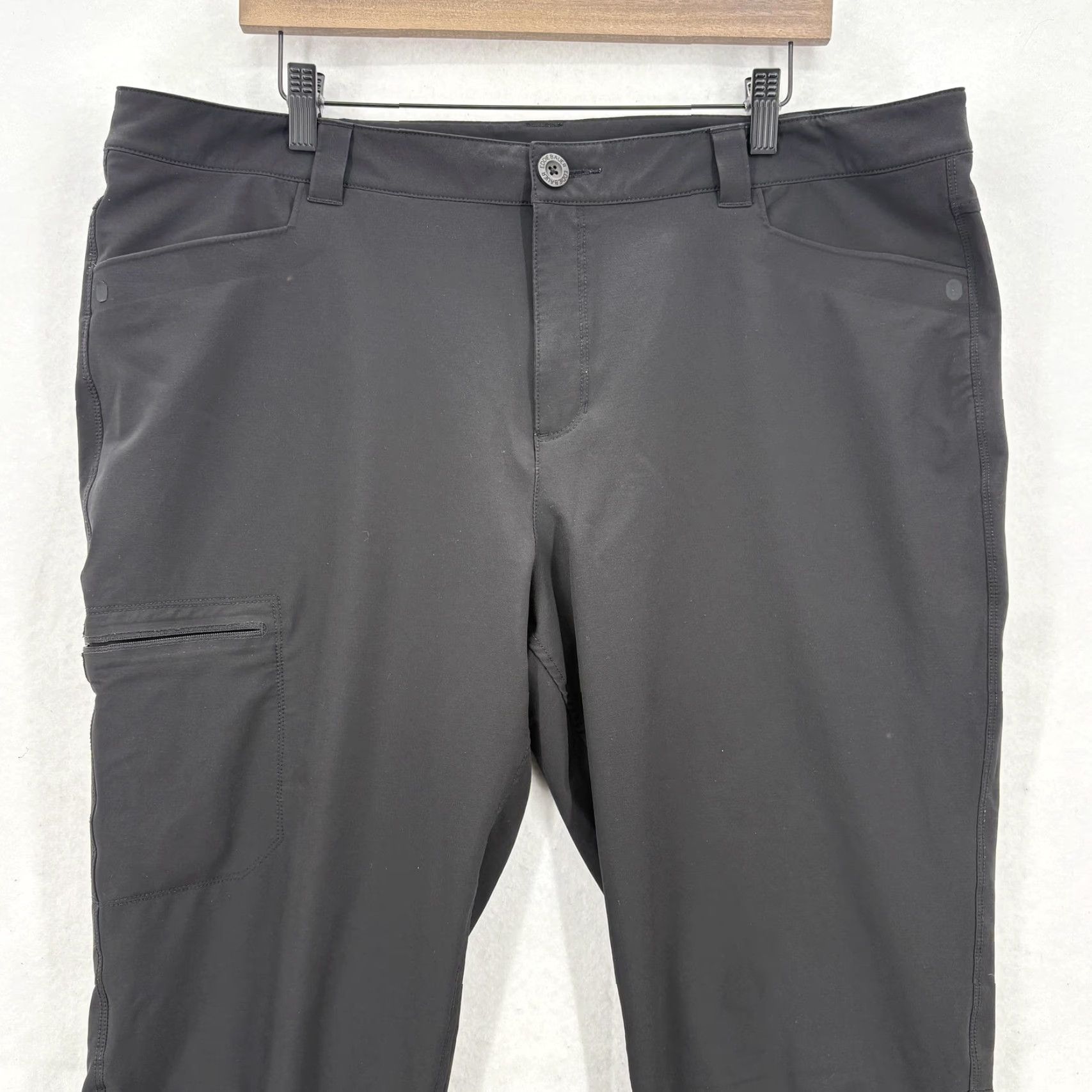 Eddie Bauer VINTAGE Eddie Bauer Travex Pants Womens 18 Black Cargo Stretch Hiking Outdoor Travel Size 40" / US 18 - 2 Thumbnail