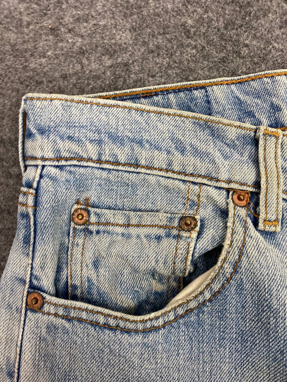 Levi's vintage levis 509 lightwash distressed denim Size US 29 - 10 Thumbnail