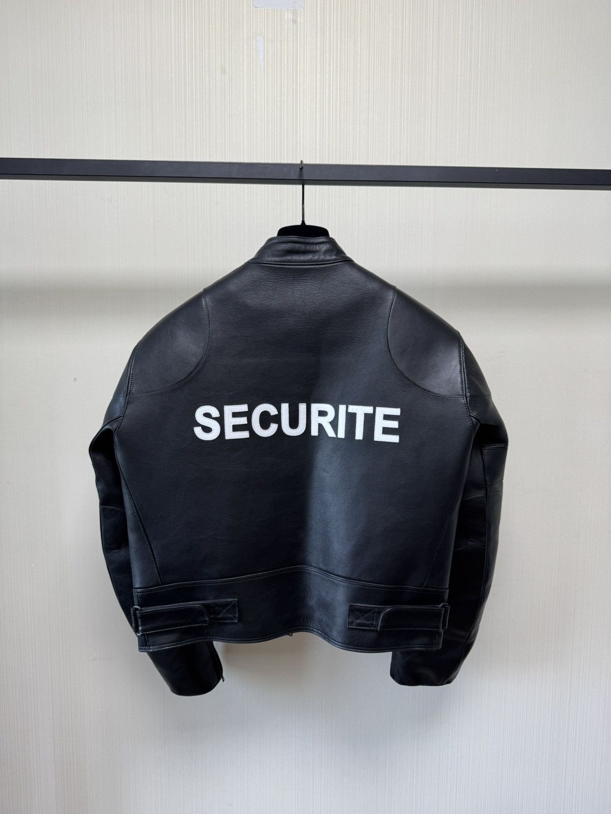 Vetements Vetements Security leather jacket Size US L / EU 52-54 / 3 - 2 Thumbnail