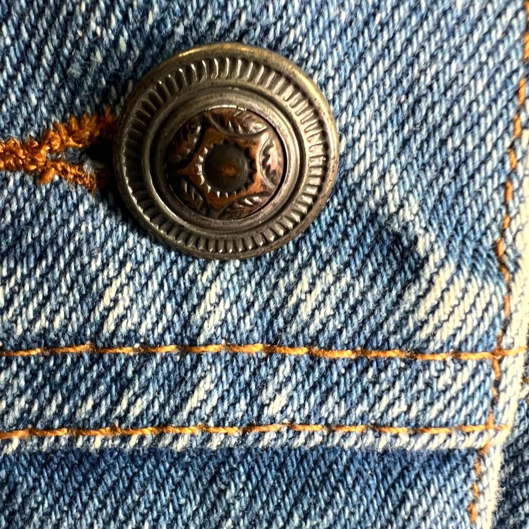 Vintage VINTAGE Gitano Denim Jacket Womens Size L Blue Mid-Length Long Sleeve Collared Casual 80s 90s Hipster Size L / US 10 / IT 46 - 4 Thumbnail