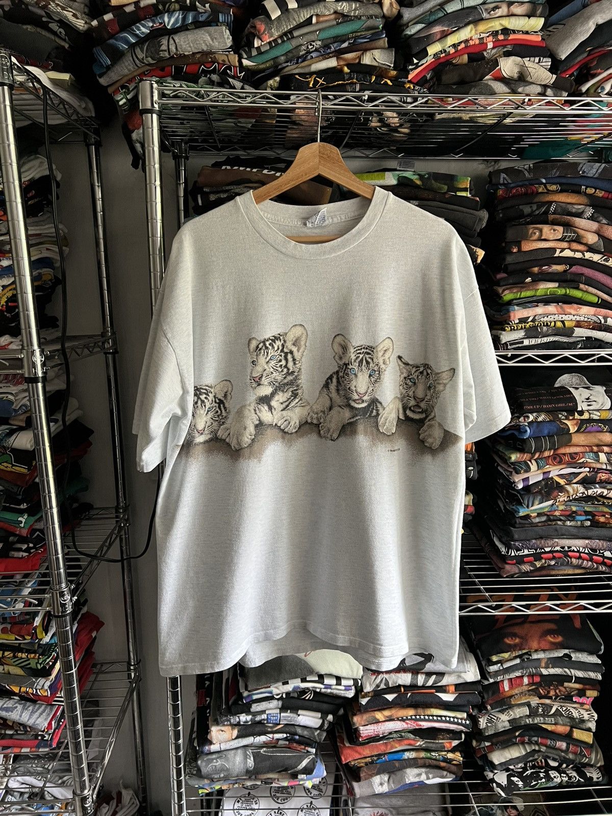 Habitat 1993 White Tigers Single Stitch Cincinnati Animal Nature Tee Size US XL / EU 56 / 4 - 1 Thumbnail