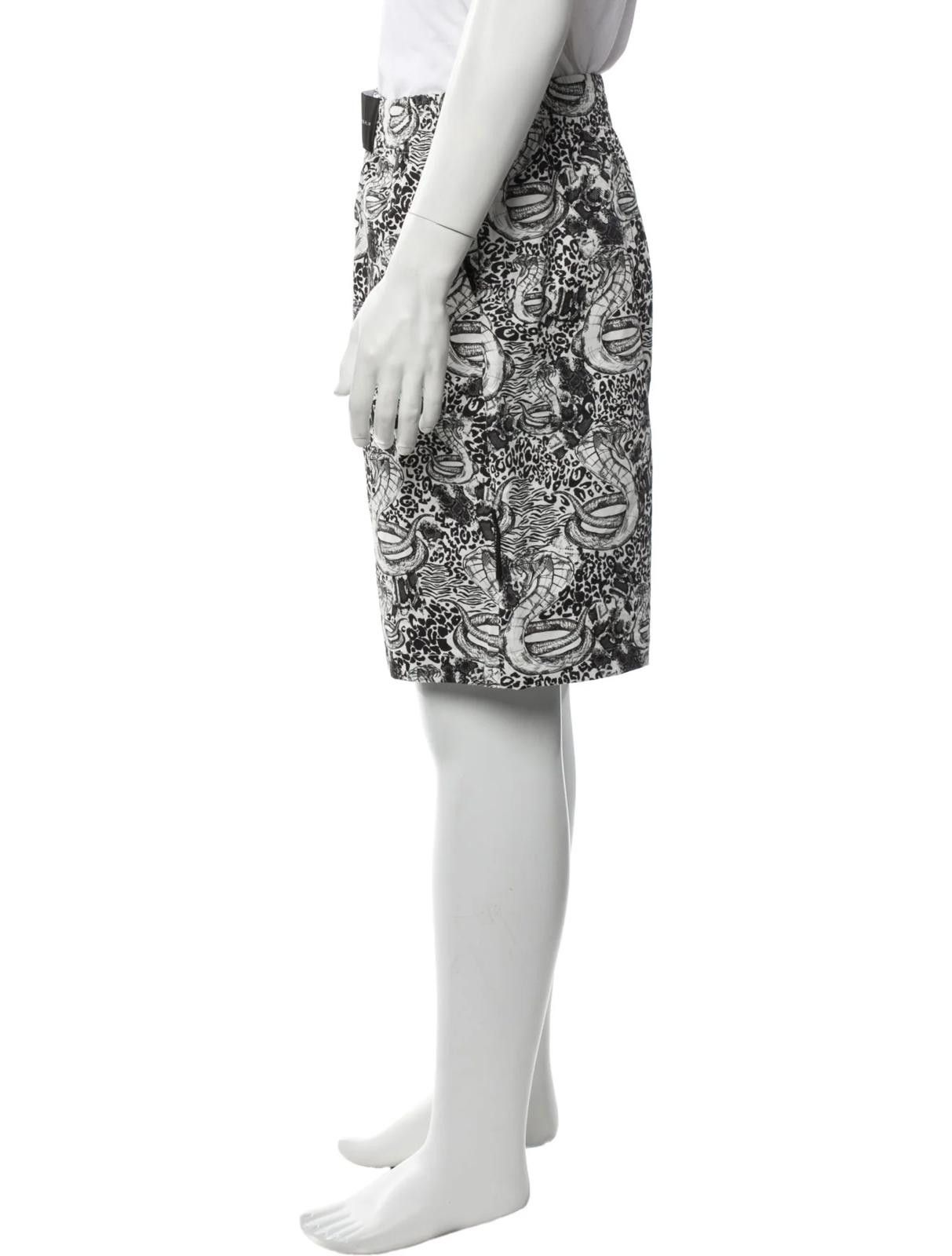 Other Marcell Von Berlin Printed Shorts Size: XL Size US 36 / EU 52 - 2 Thumbnail