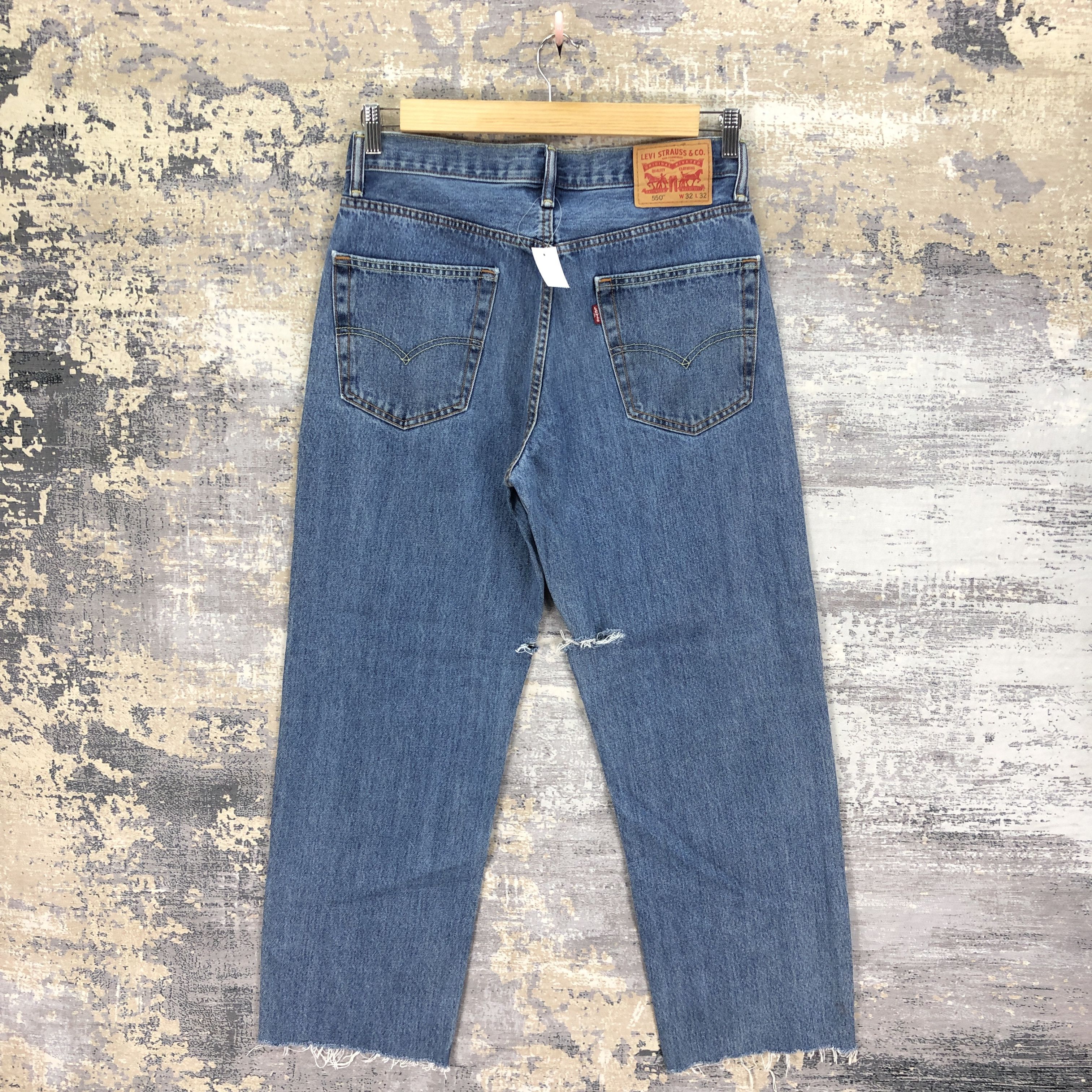 Levi's Vintage Y2K Levis 550 Faded Jeans Distressed Levi's Denim Size US 30 / EU 46 - 2 Thumbnail
