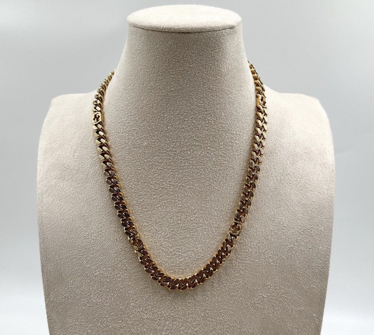 Gucci Gold Chain Necklace Size ONE SIZE - 1 Thumbnail