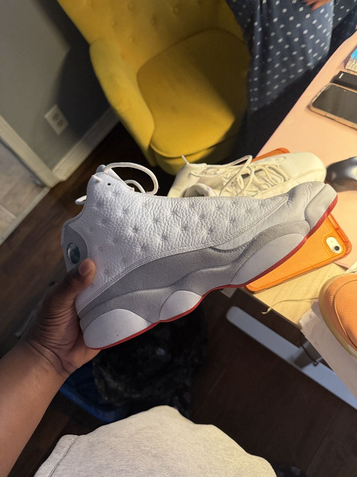 Jordan Brand Jordan 13 white wolf Size US 13 / EU 46 - 2 Thumbnail