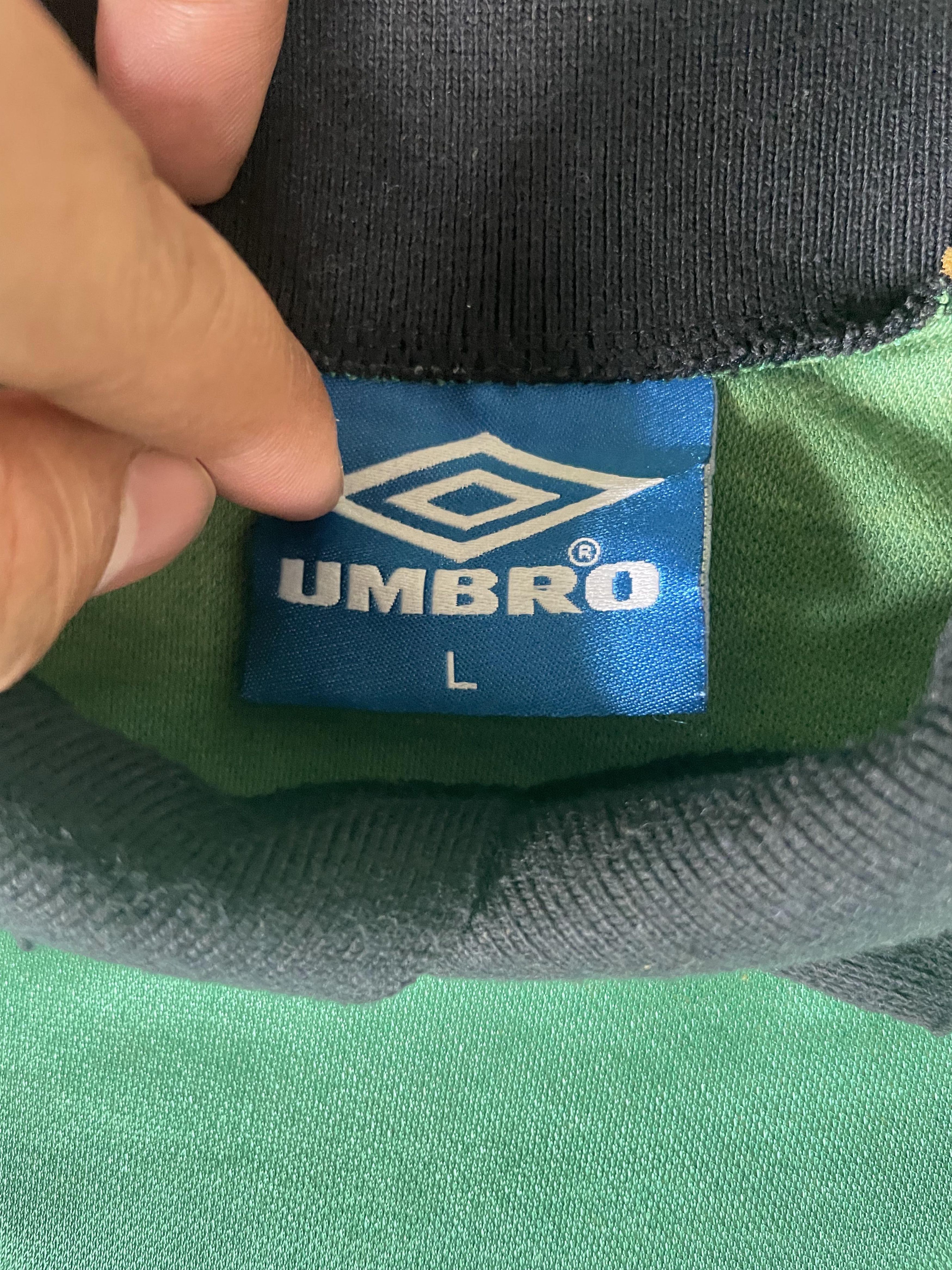 Umbro × Vintage Vintage 90's Umbro Goalkeeper Jersey Size US L / EU 52-54 / 3 - 6 Thumbnail