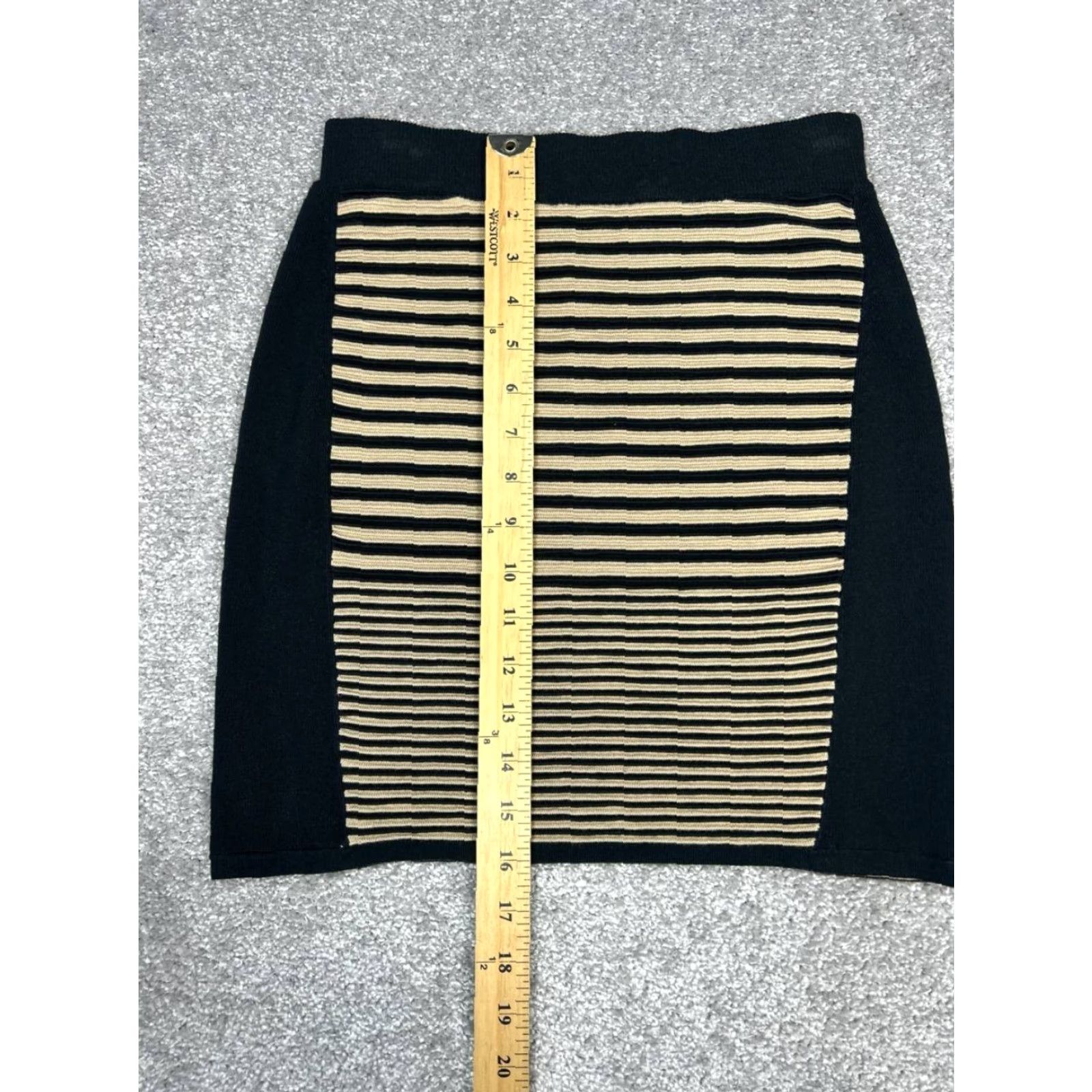 Rag & Bone rag & bone New York Chinchilla Ella Mini Skirt Womens XS Black Rag & Bone Skirt XS Black Modern Mini Casual Annual 90s Fashion? Size 26" / US 2 / IT 38 - 3 Thumbnail