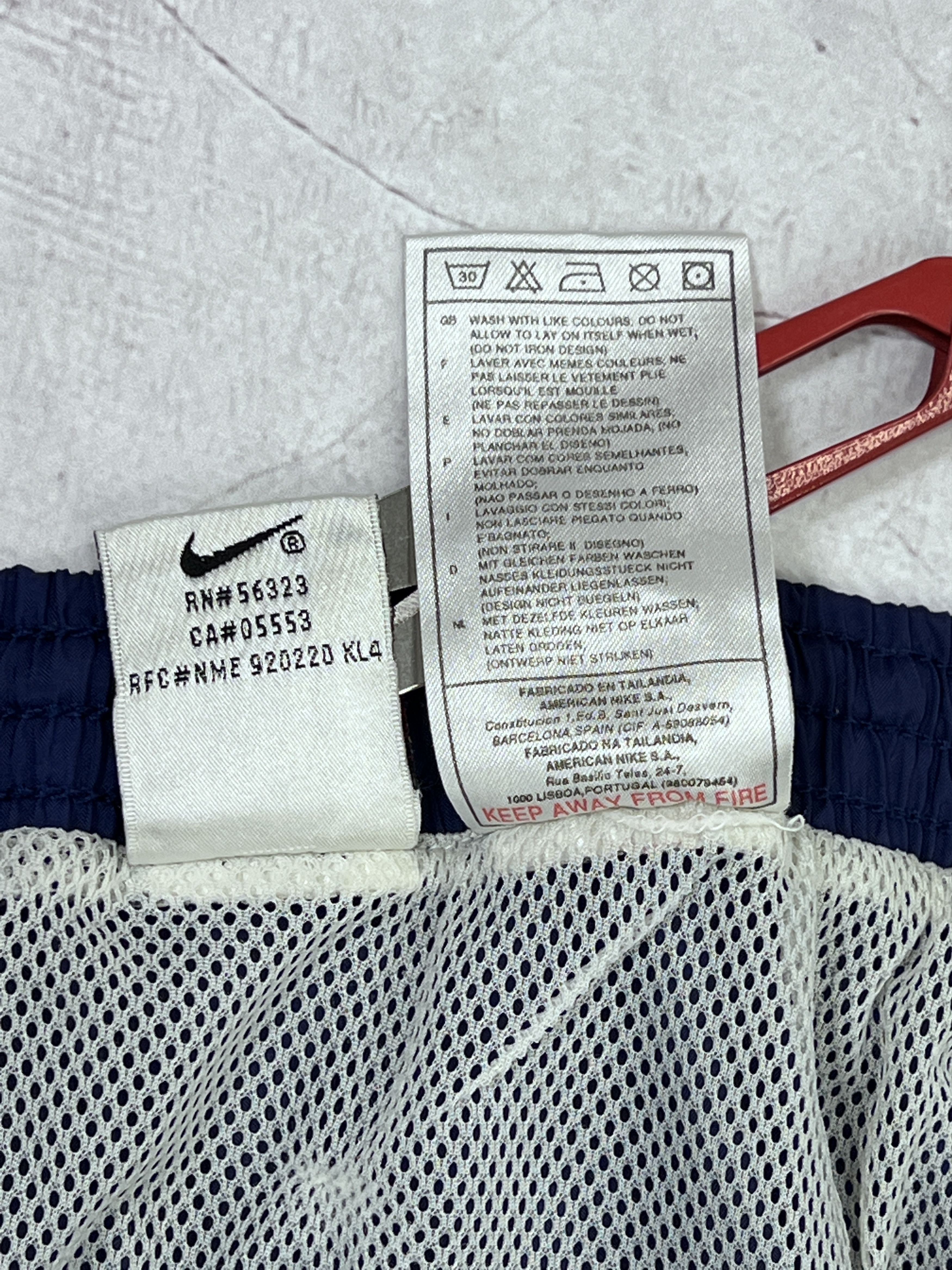Nike × Vintage Vintage Nike Shorts Swoosh Logo Dark Blue Size US 36 / EU 52 - 20 Thumbnail