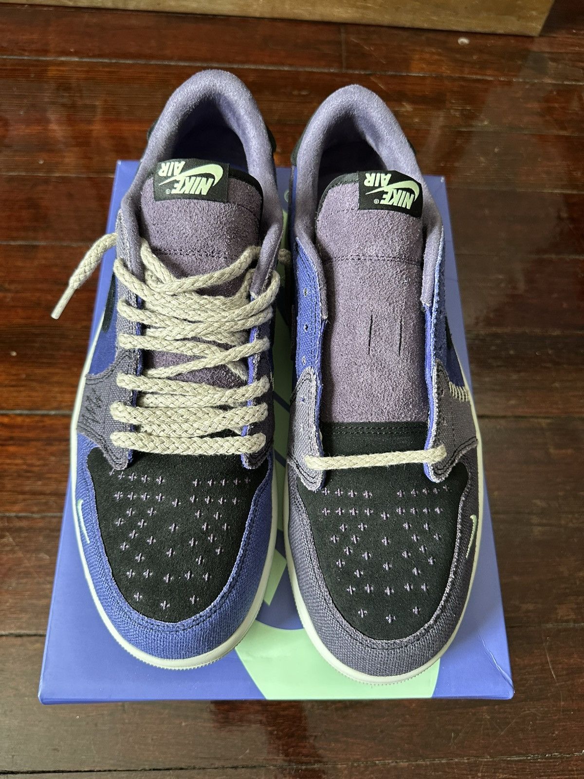 Jordan Brand NIKE JORDAN 1 RETRO LOW OG ZION WILLIAMSON VOODOO ALTERNATE Size US 12 / EU 45 - 2 Thumbnail