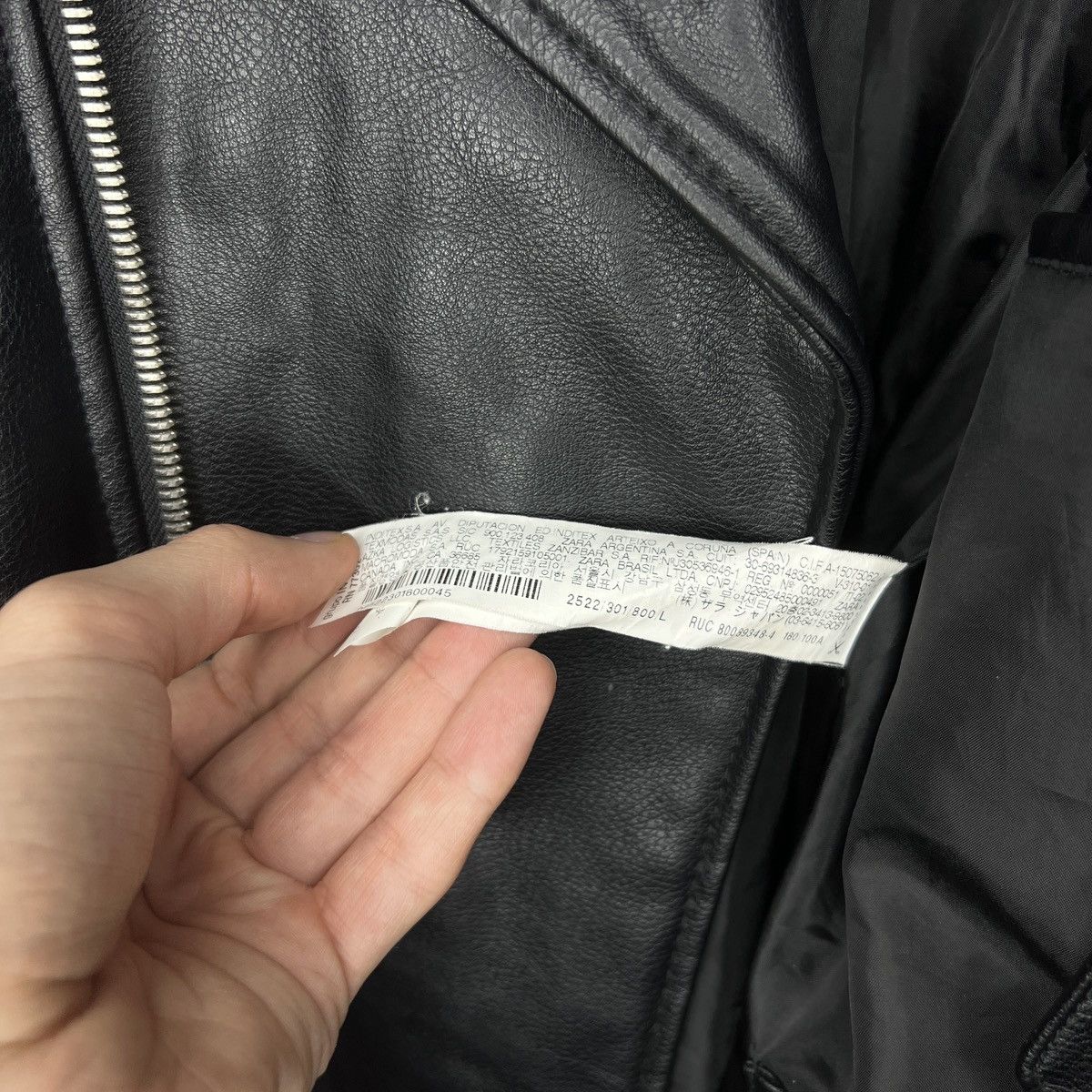 Zara Zara Ramones Leather Jacket Biker Moto Motorcycle Style Y2K Size US L / EU 52-54 / 3 - 7 Thumbnail
