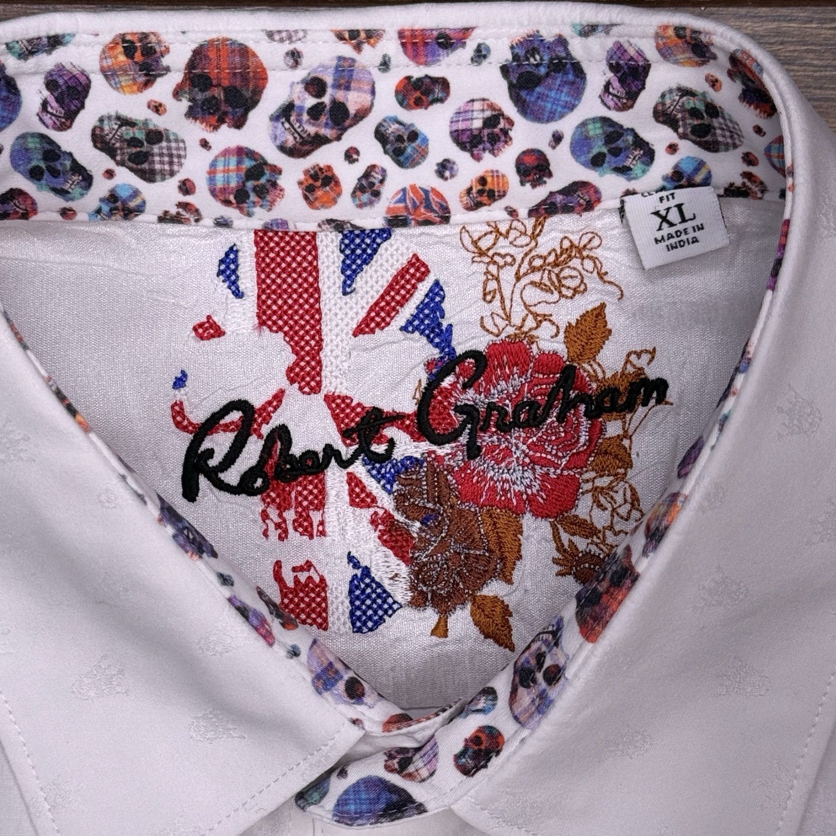 Robert Graham Robert Graham Classic Fit Shirt Mens XL White Crowns Button Up Size US XL / EU 56 / 4 - 5 Thumbnail