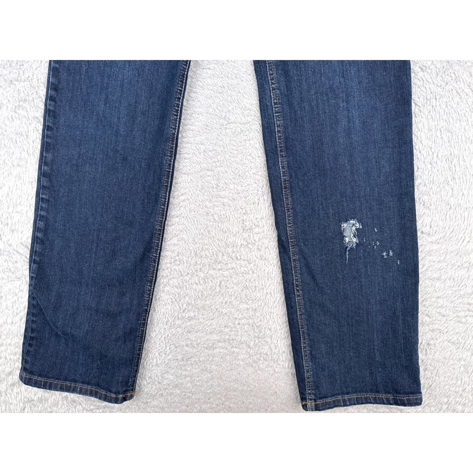 Ann Taylor VINTAGE Ann Taylor Women Jeans Straight Leg 12 Blue Denim Mid Rise 34x31 Distressed Embroidered Zipper Size 34" / US 12 / IT 48 - 2 Thumbnail