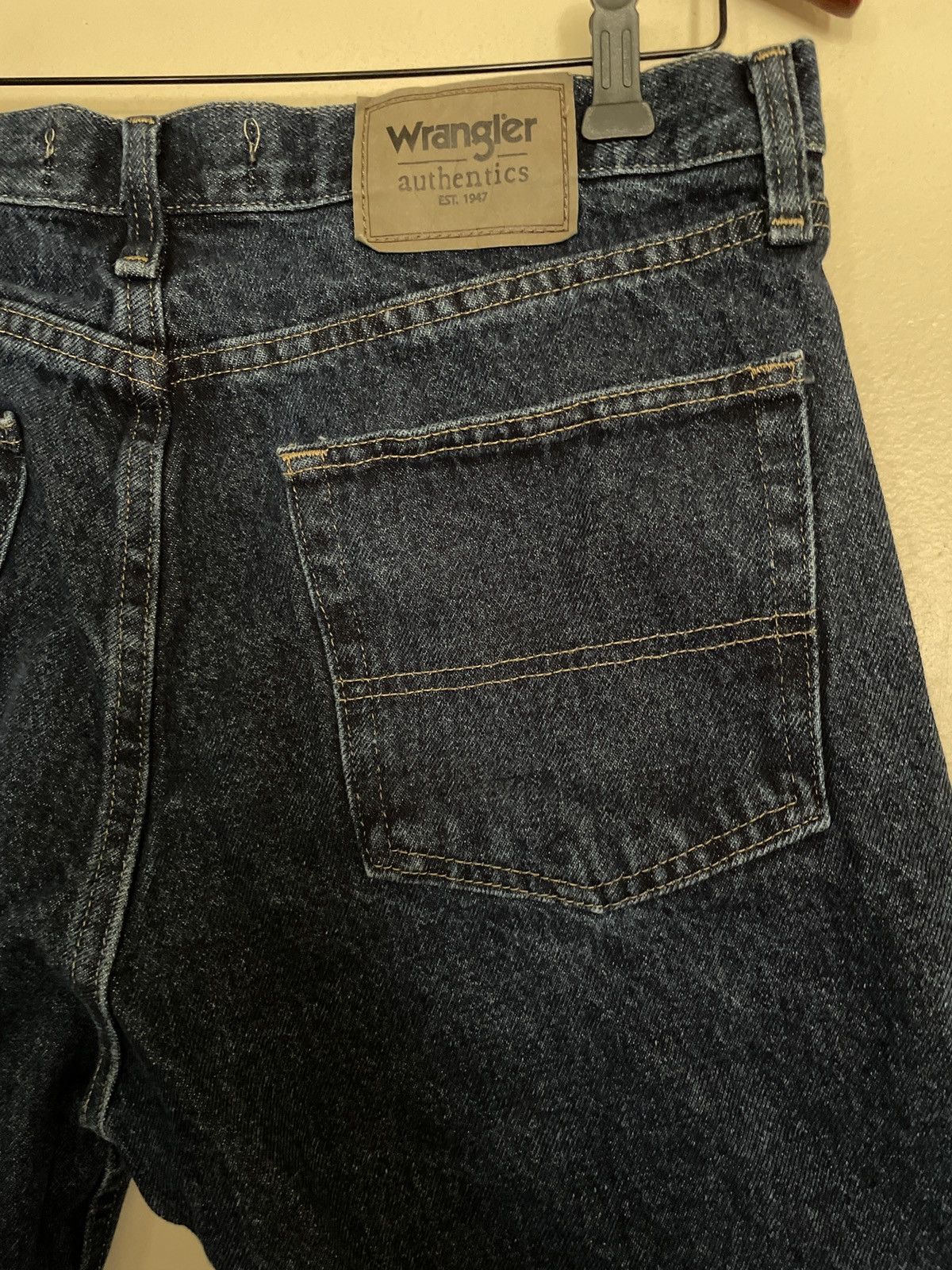 Designer × Wrangler Wrangler Medium Blue Denim Jean Shorts JORTS relaxed fit 33 Size US 33 - 6 Thumbnail