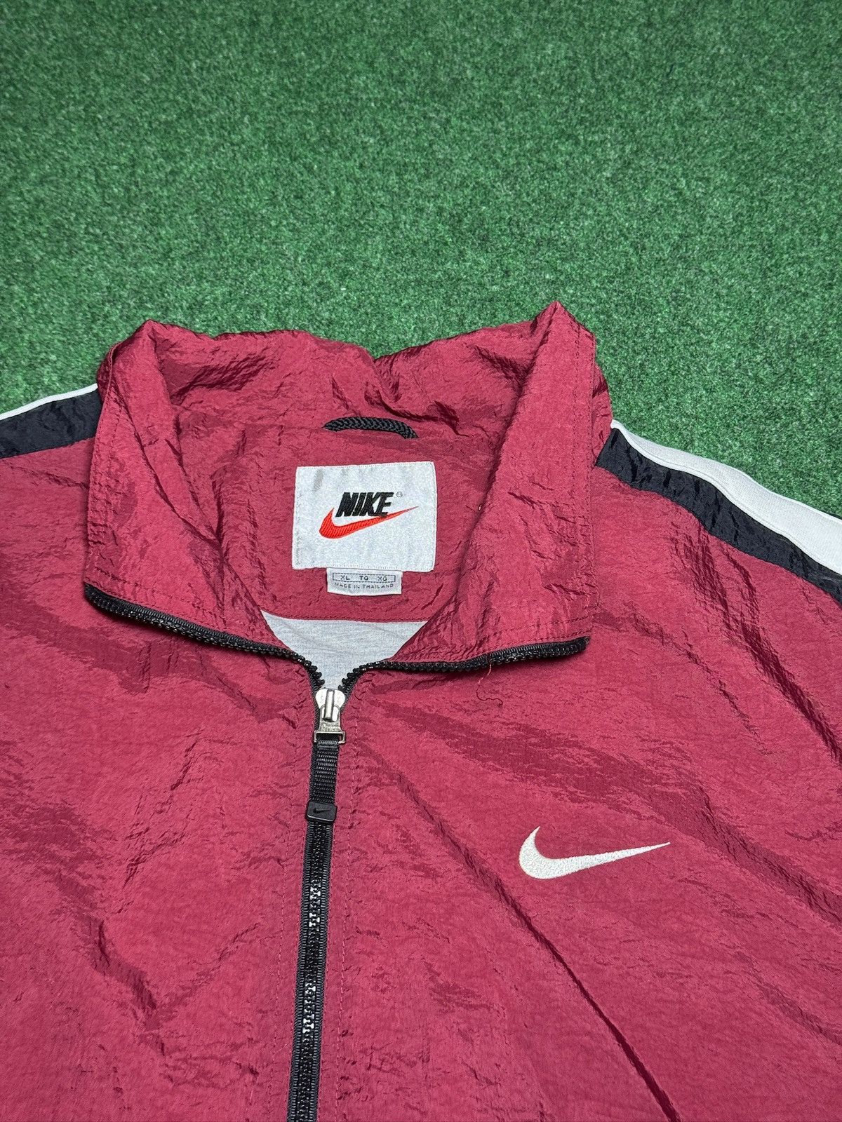 Nike Vintage 90s Nike Zip Big Swoosh Retro Windbreaker Jacket Size US XL / EU 56 / 4 - 2 Thumbnail