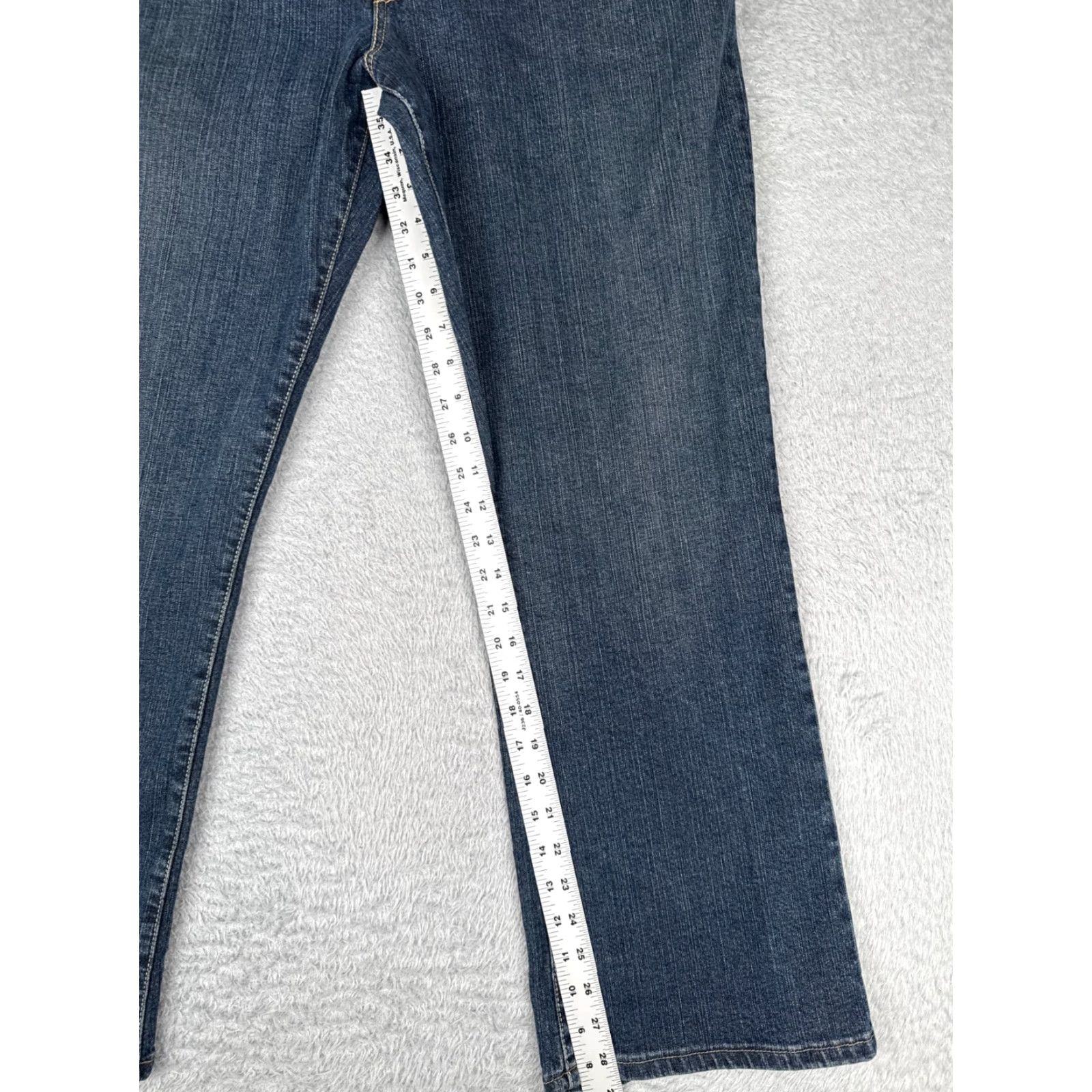 Levi's Levi's Jeans Women 550 Mid Bootcut Denim Blue 34x29 Relaxed 16 Cotton Blend 5-Pocket Distressed Size 38" / US 16 / IT 52 - 7 Thumbnail