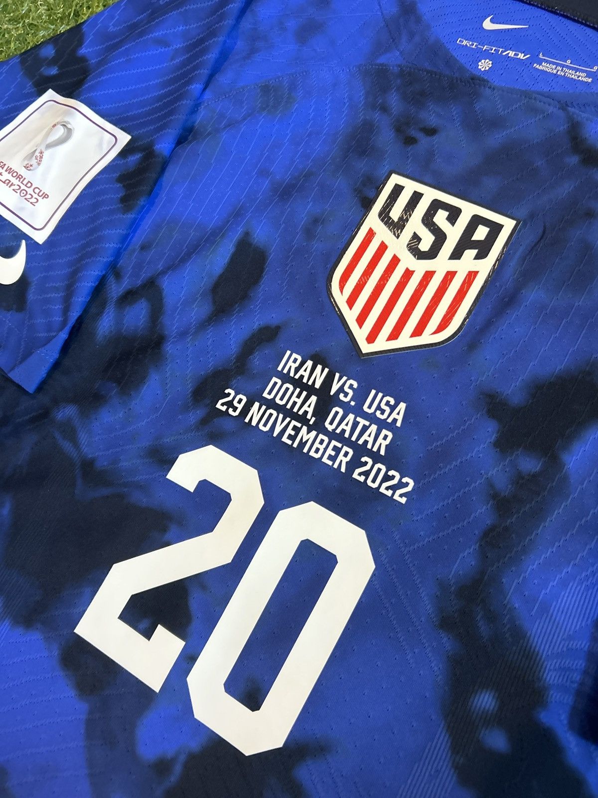 Nike 22/23 USA Carter-Vickers Away Shirt Size US L / EU 52-54 / 3 - 5 Thumbnail