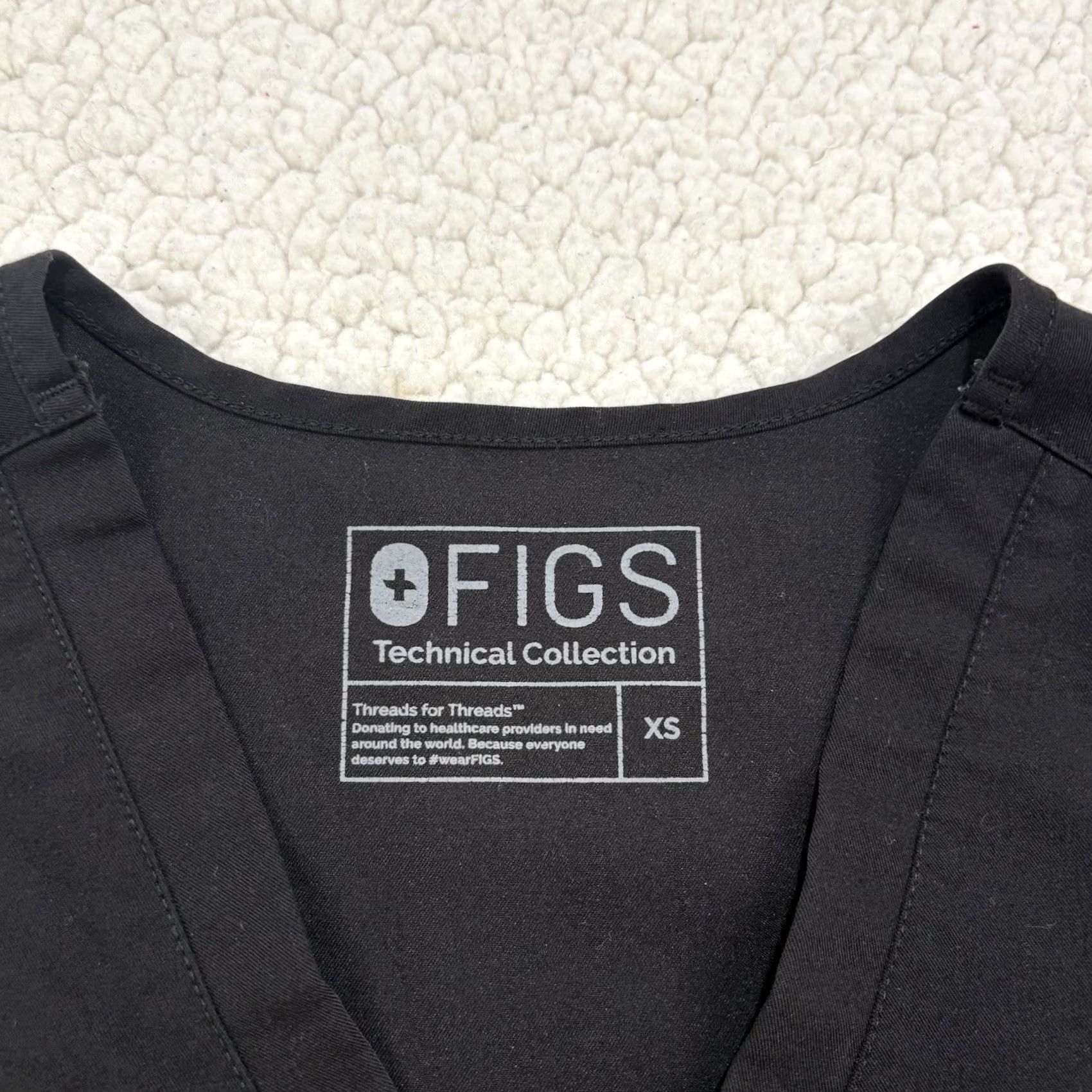 Vintage FIGS Technical Collection Casma Style FW1100 Scrub Top Womens XS Black Size XS / US 0-2 / IT 36-38 - 2 Thumbnail