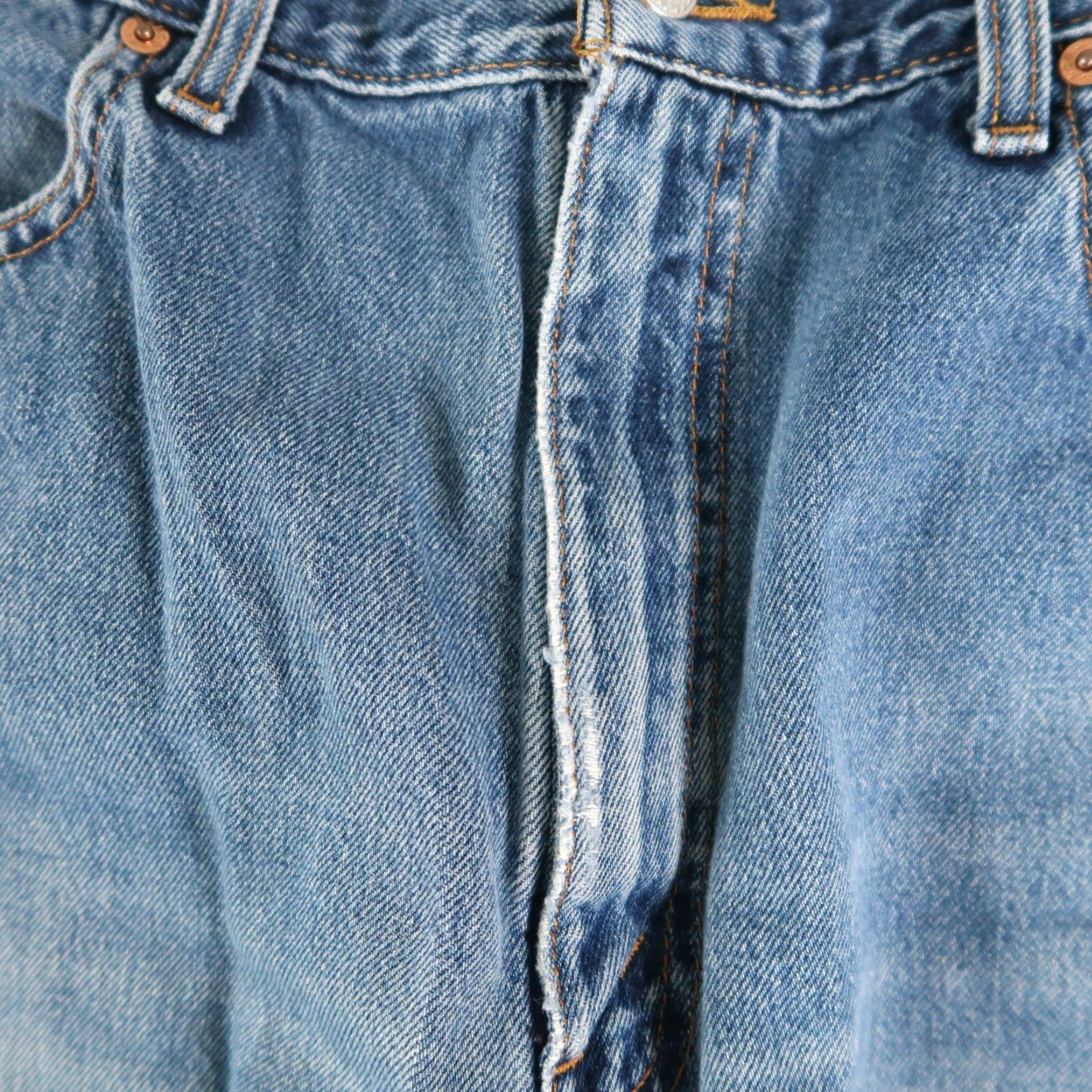 Levi's VINTAGE Levi's 550 Jeans Men 38x32 Denim Blue 90s Relaxed Fit 5-Pocket Canada Mens Size US 38 / EU 54 - 7 Thumbnail