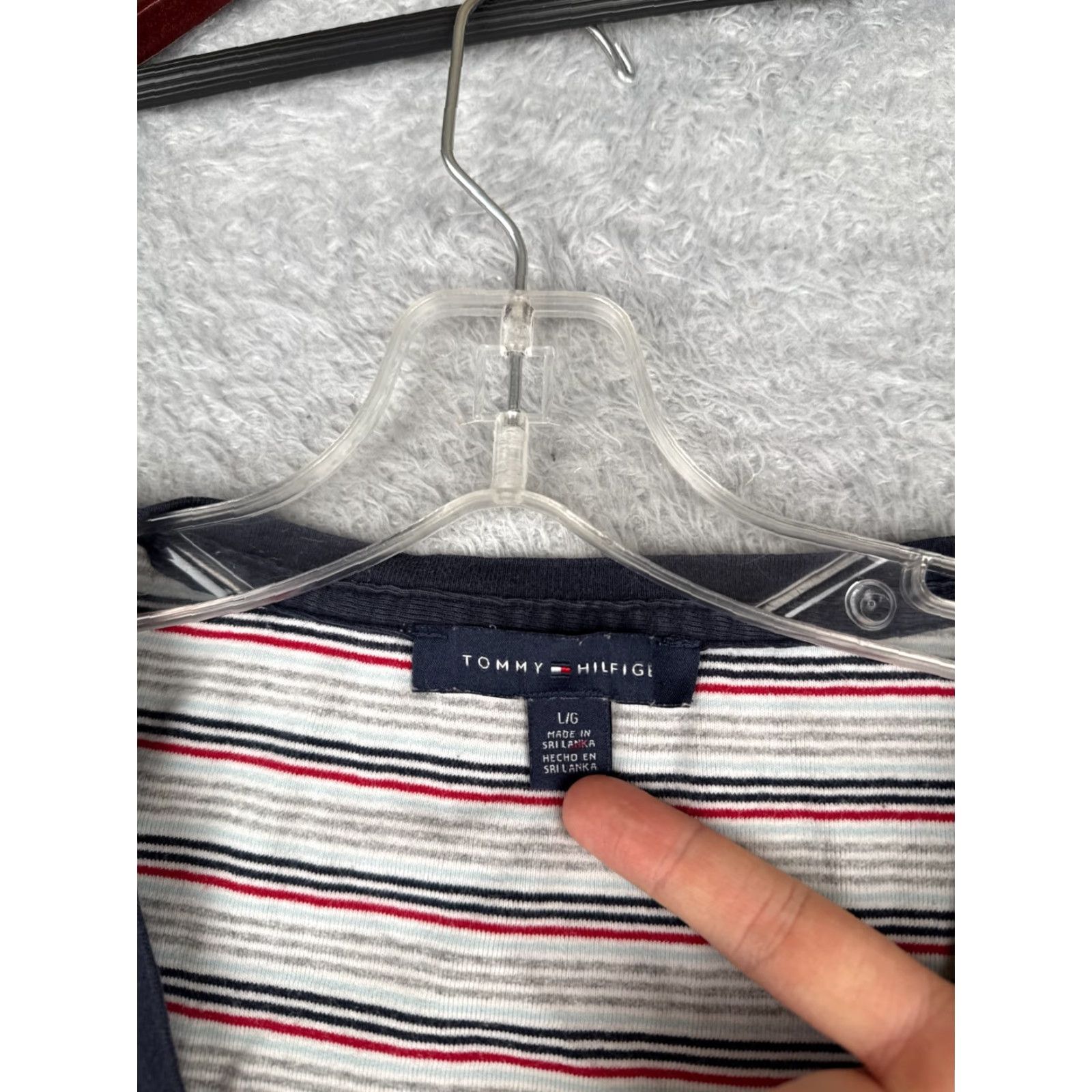 Tommy Hilfiger Tommy Hilfiger Shirt Women L Gray Red Stripe V-Neck Short Sleeve Cotton Size L / US 10 / IT 46 - 7 Thumbnail