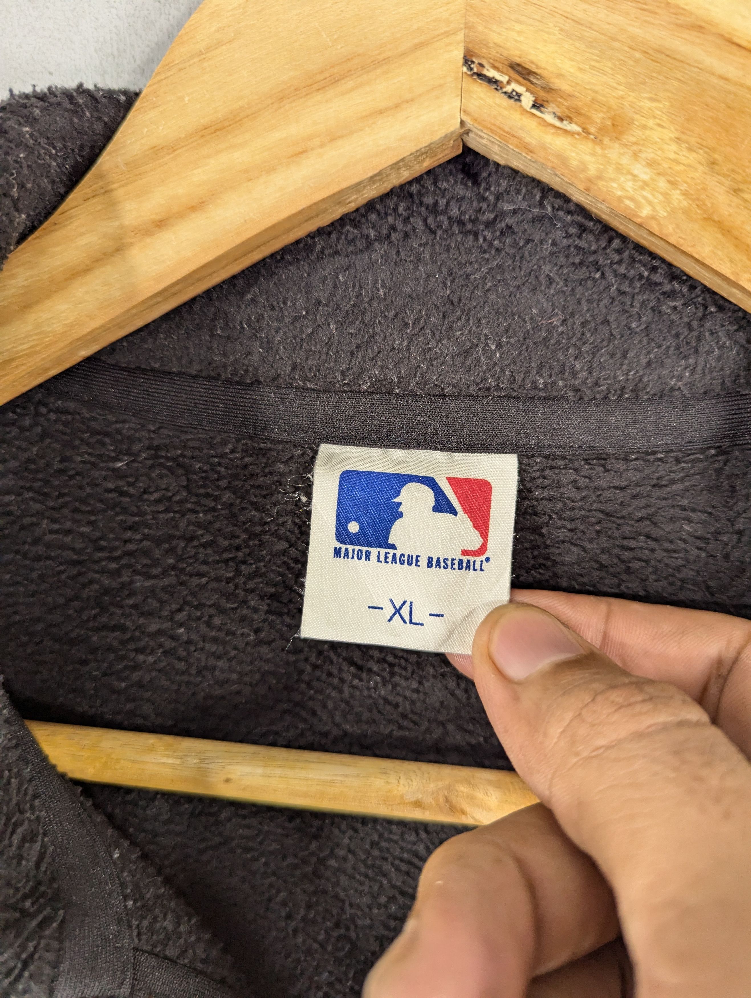 MLB MLB Chicago White Sox X Uniqlo Halfzip Fleece Jacket Size US L / EU 52-54 / 3 - 7 Thumbnail