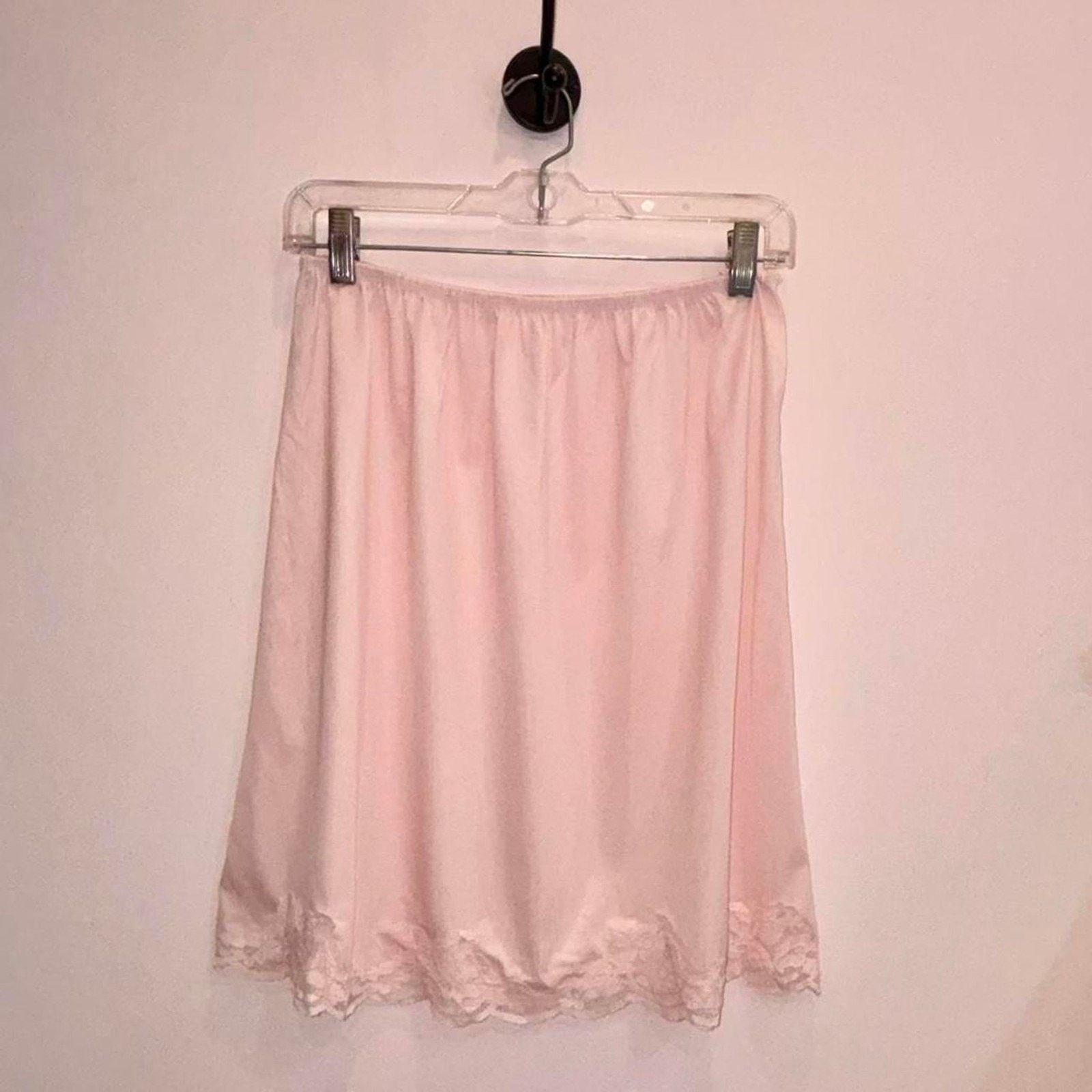 Anthropologie Baby Pink Slip Skirt With Lace Trim Sz L Size 34" / US 12 / IT 48 - 5 Thumbnail