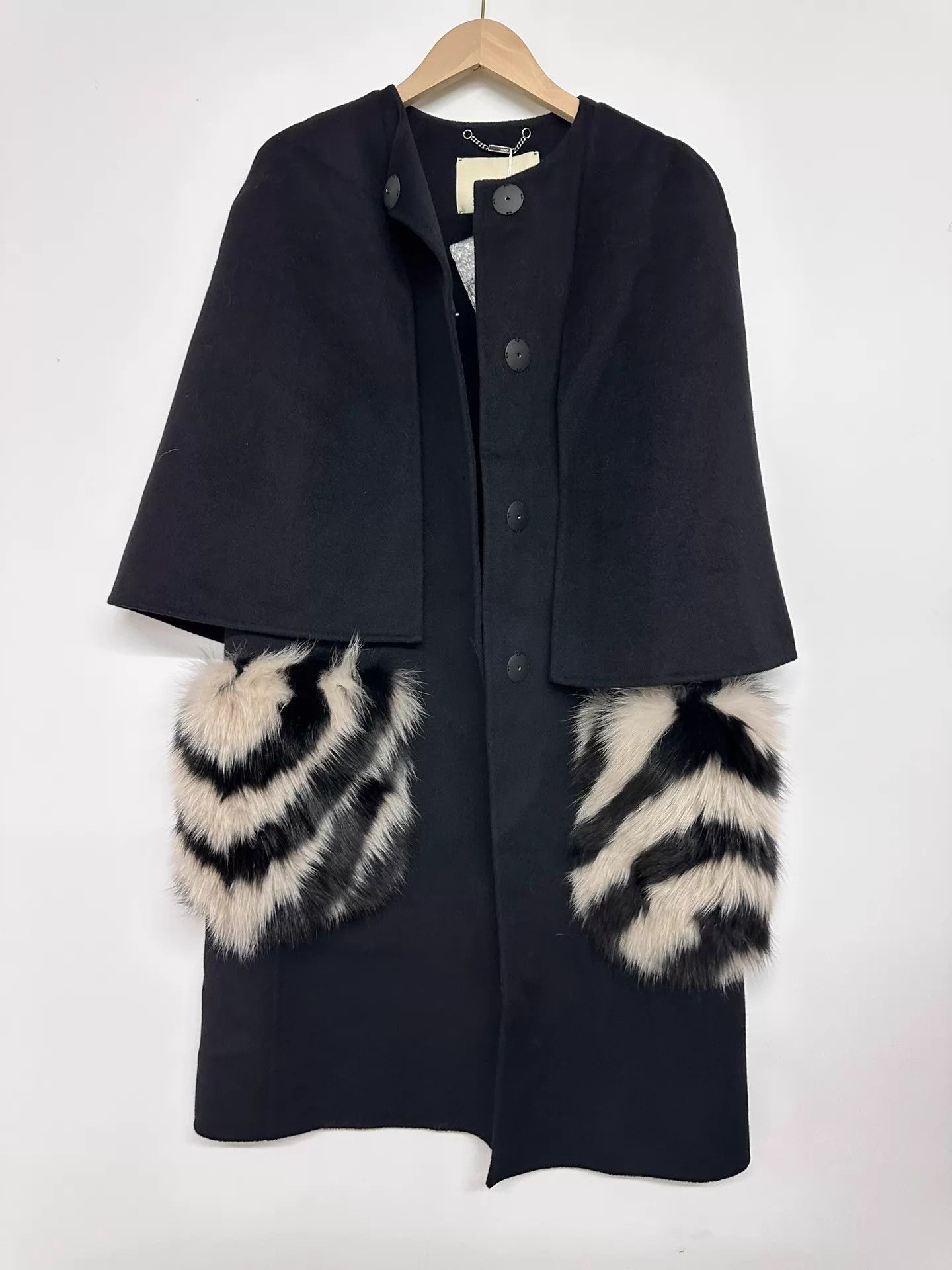 Fendi Fendi 40 Cloak Coat Size S / US 4 / IT 40 - 1 Thumbnail