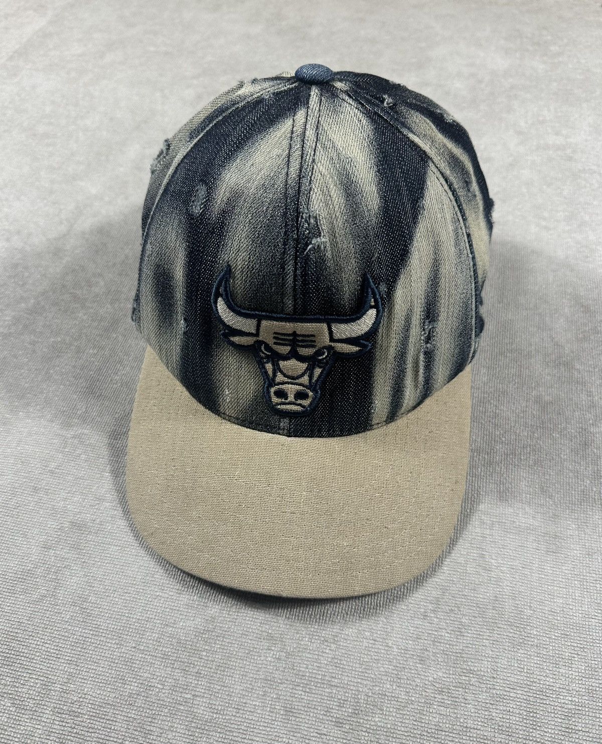 Mitchell & Ness Mitchell & Ness NBA Chicago Bulls Denim Snapback Cap Size ONE SIZE - 1 Thumbnail