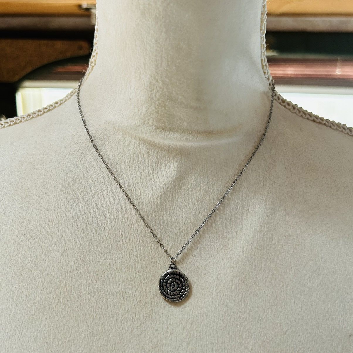 Handmade Handcrafted dual sided rope design pendant on chain necklace Size ONE SIZE - 2 Thumbnail