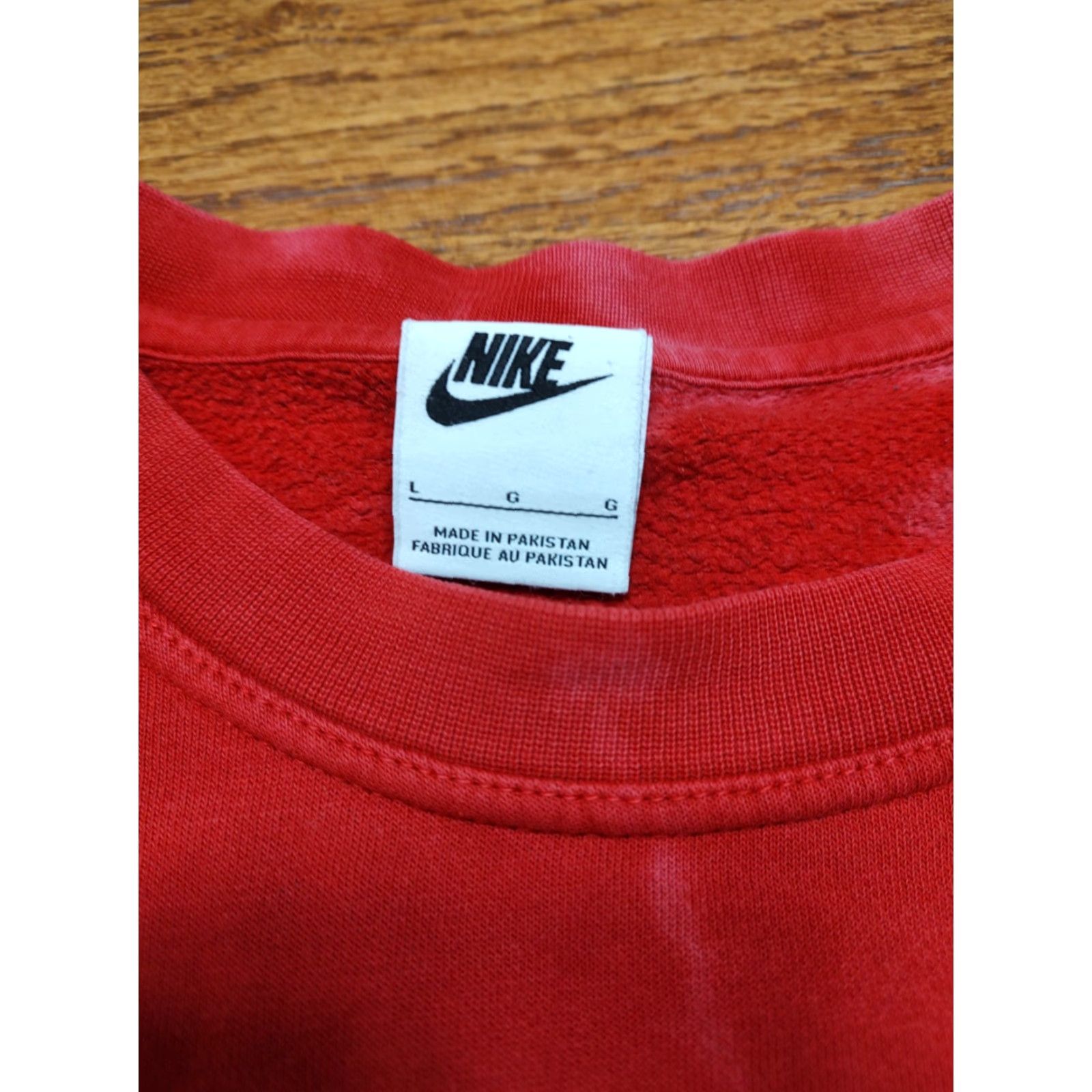 Nike VINTAGE Nike Mens L Lightweight Crewneck Sweatshirt Acid Wash Tie Dye Red Size US L / EU 52-54 / 3 - 7 Thumbnail