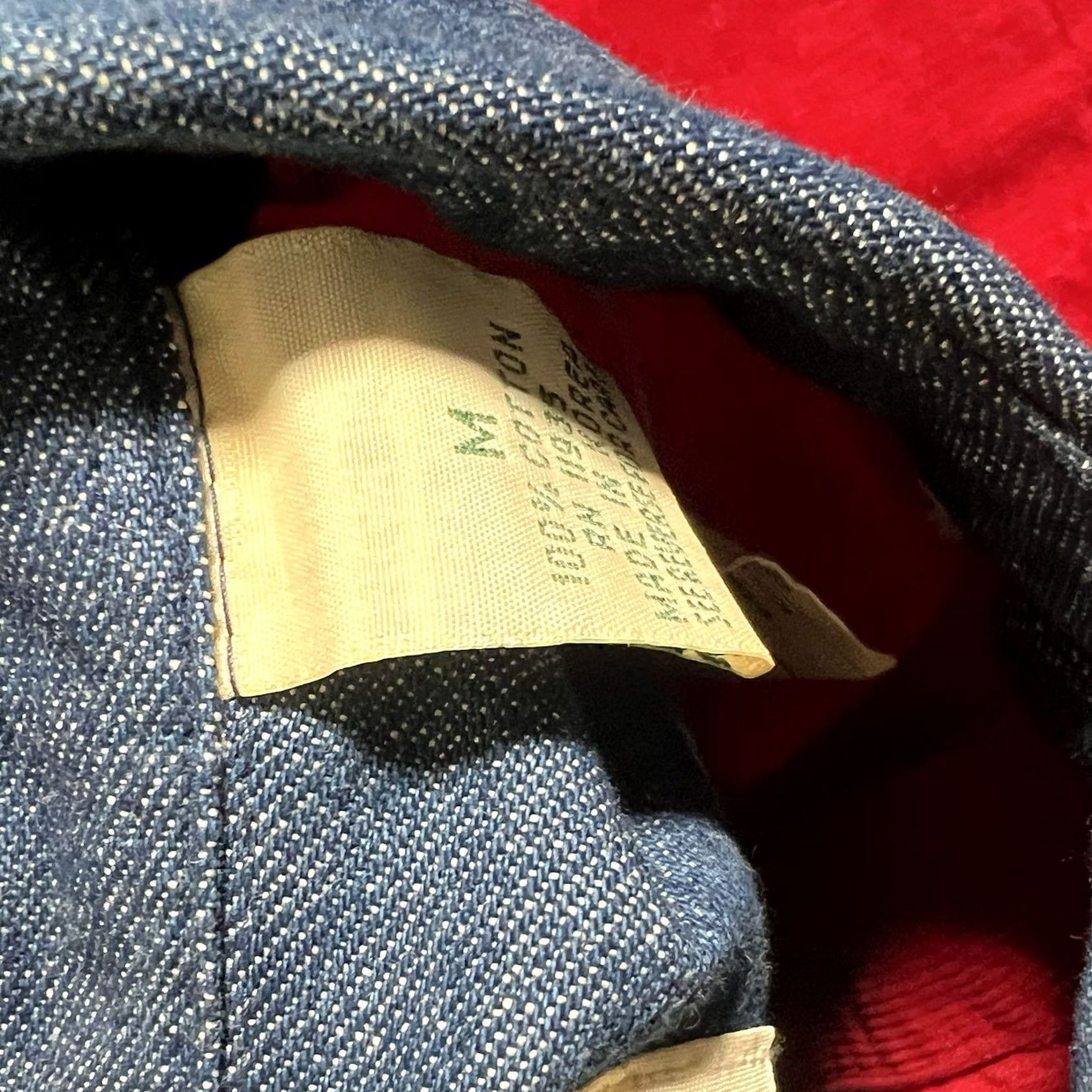 Vintage VINTAGE St. John's Bay Button-Down Shirt Denim Corduroy Red Large Mens M Long Sleeve Button-Up Shirt Size US M / EU 48-50 / 2 - 4 Thumbnail