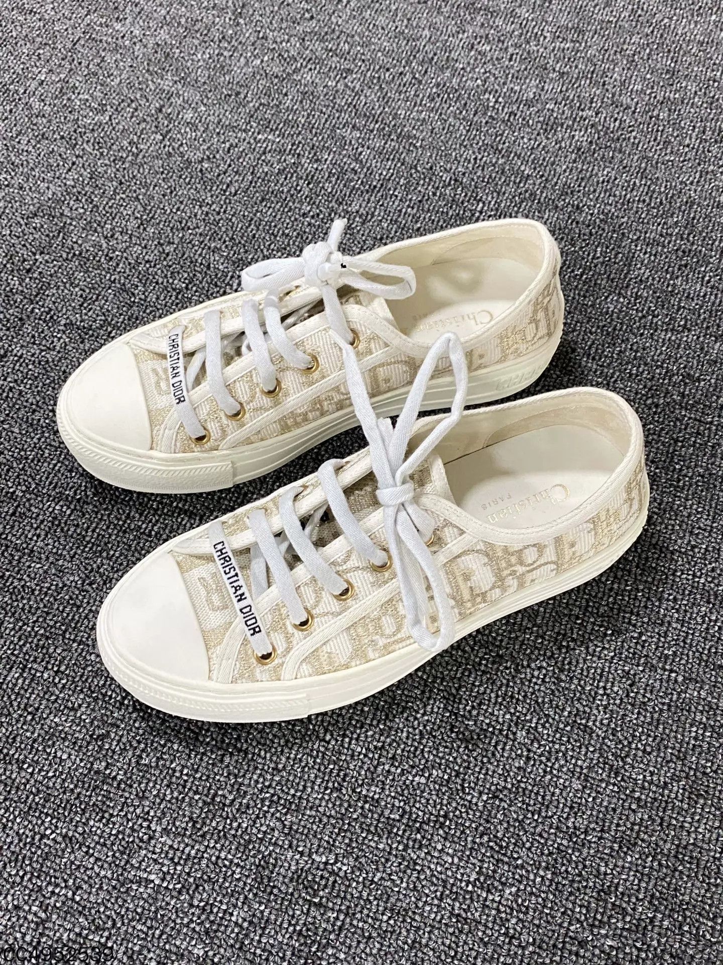 Dior Dior Gold Thread Oblique All-Over Print Sneaker 98 New 36.5 Size US 6 / IT 36 - 1 Thumbnail