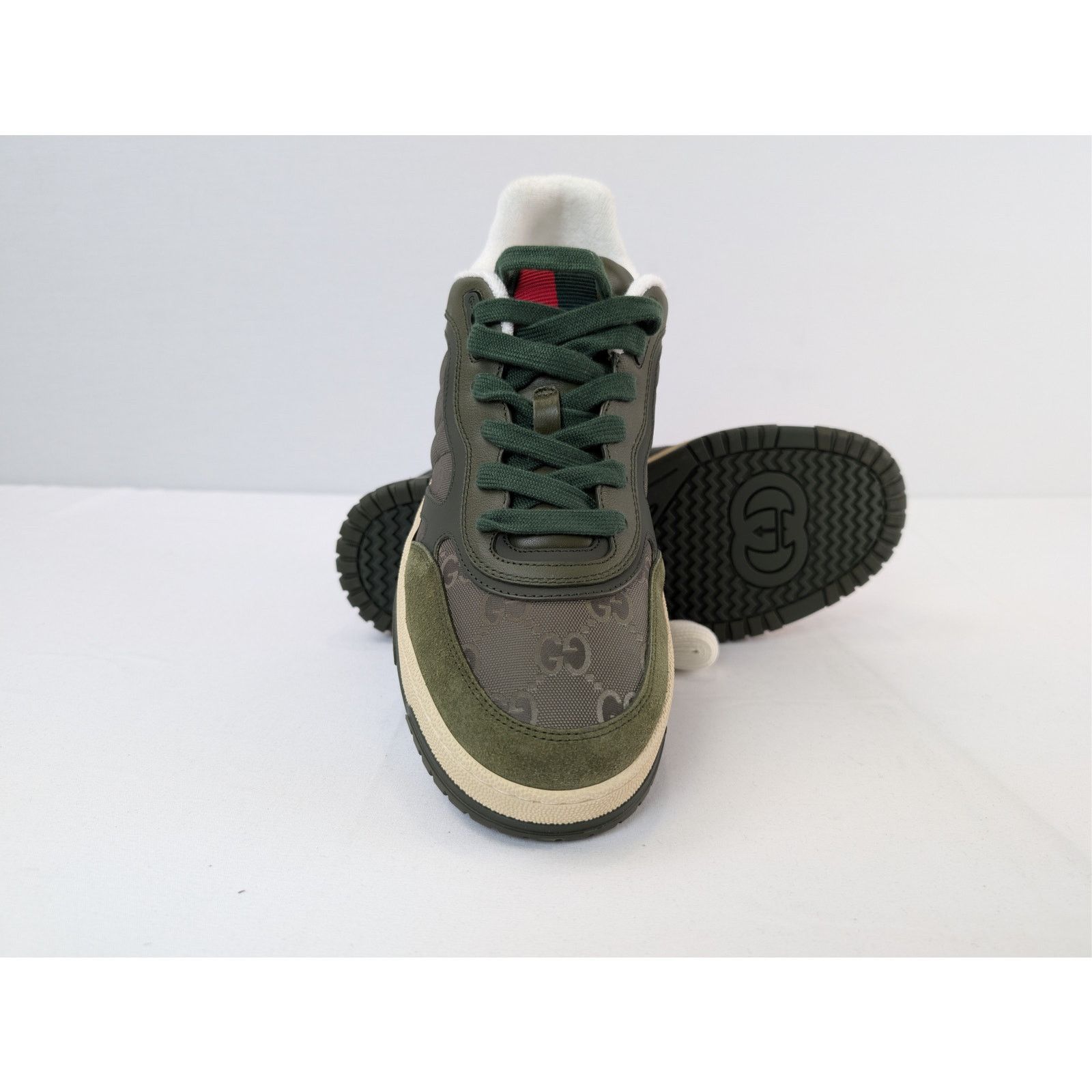 Gucci o1rshd1 GG Supreme fabric and suede Re-Web sneaker in green Size US 9 / EU 42 - 14 Thumbnail