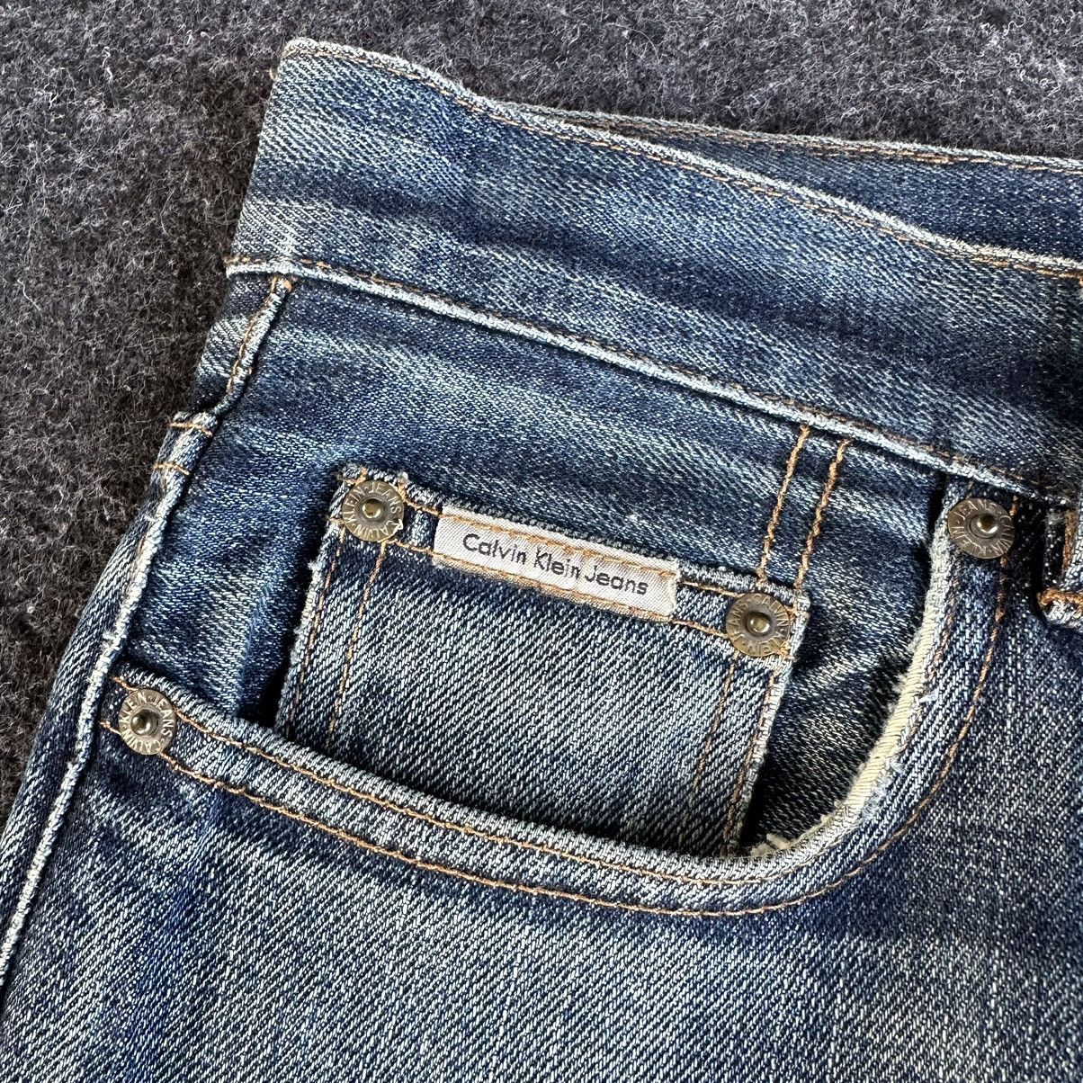Calvin Klein Calvin Klein Italy Destroyed Faded Denim 34x30 D587 Size US 34 / EU 50 - 14 Thumbnail