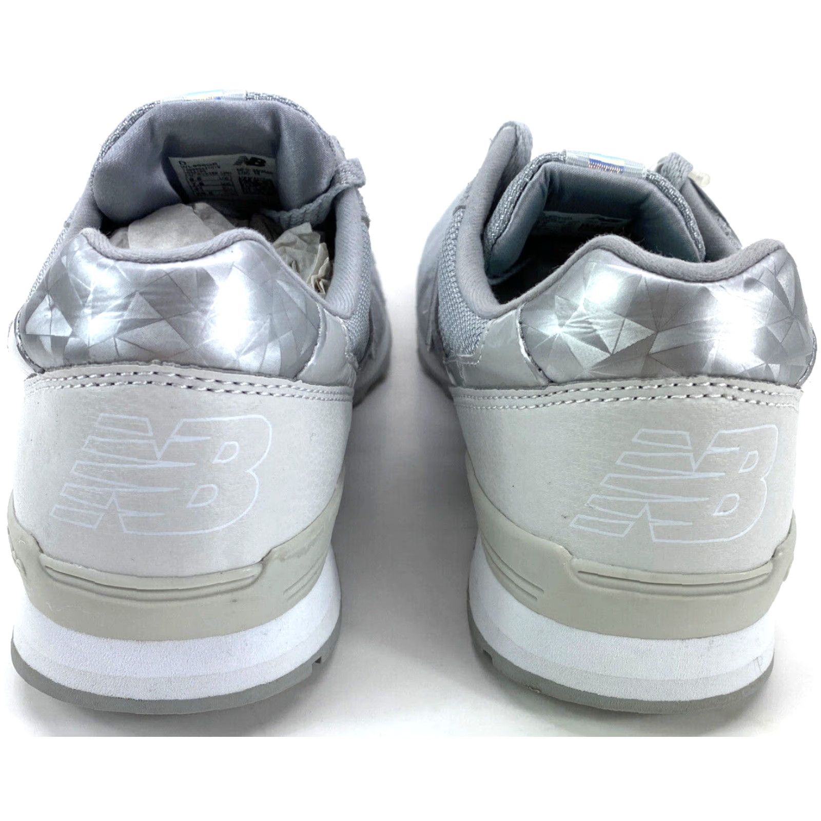 New Balance VINTAGE New Balance 996 Womens 9.5 D Gray Suede Silver Iridescent Tag Walking Sneakers Size ONE SIZE - 5 Thumbnail