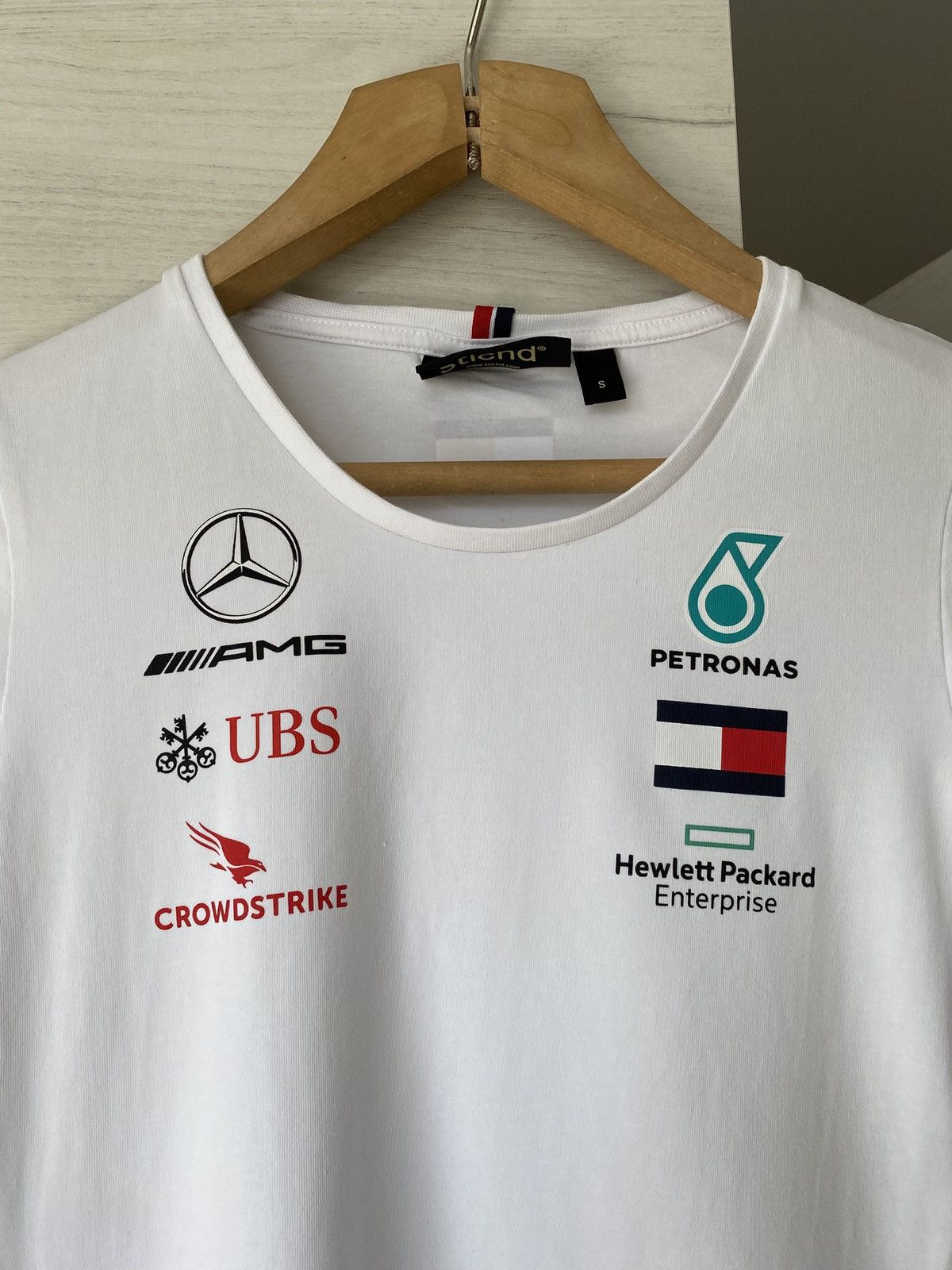 Mercedes-Benz Mercedes AMG Petronas F1 Team T-Shirt Official Racing Jersey Size US S / EU 44-46 / 1 - 2 Thumbnail