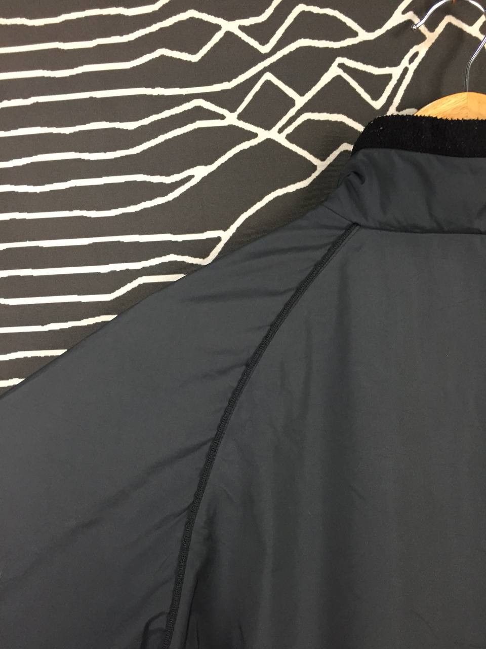 Uniqlo UNIQLO Black Windbreaker Full Zip Jacket Size M Size US M / EU 48-50 / 2 - 9 Thumbnail