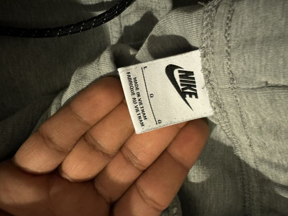 Nike Nike Sportswear Tech Fleece Size US 42 / EU 58 - 3 Thumbnail