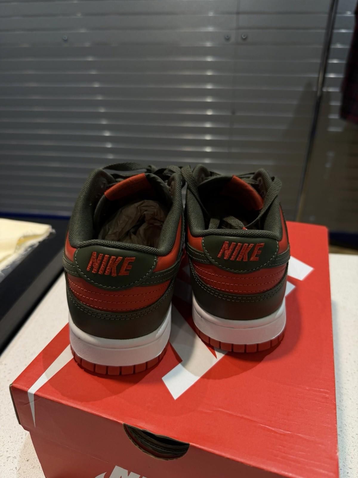 Nike Nike Dunk Low Cargo Khaki Mystic Red Men Size 8.5 Authentic Size US 8.5 / EU 41-42 - 11 Thumbnail
