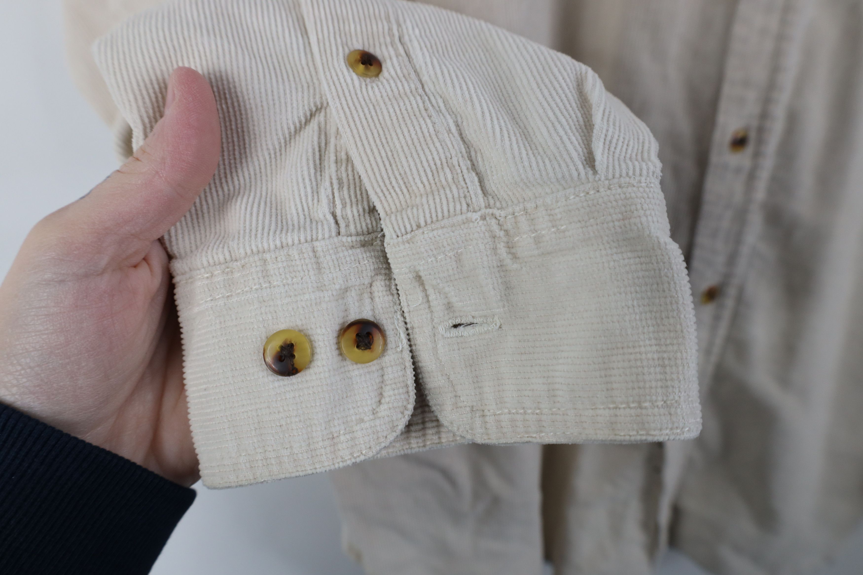 Vintage Vintage 90s Streetwear Corduroy Button Down Shirt Beige Size US L / EU 52-54 / 3 - 9 Thumbnail