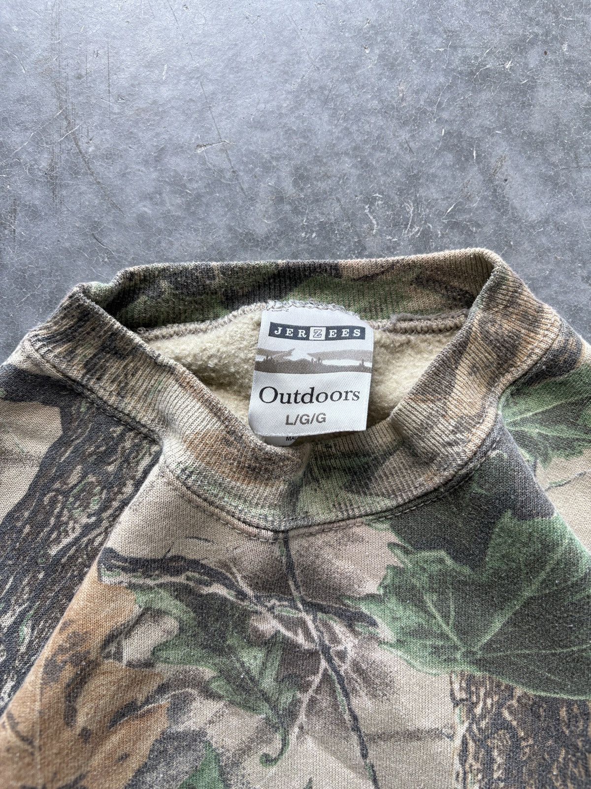 Vintage Vintage 90s Jerzees Realtree Camo Sweatshirt Boxy Fit Size US L / EU 52-54 / 3 - 2 Thumbnail